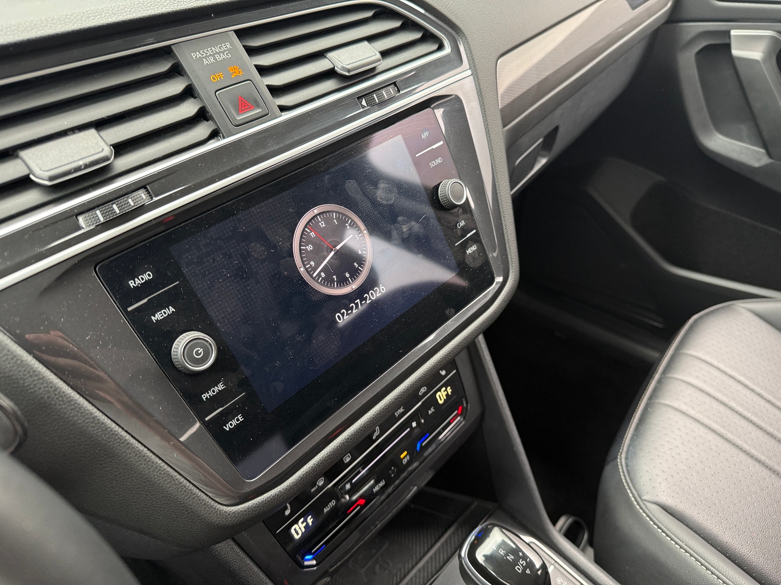 Thumbnail: 2024 Volkswagen Tiguan - 3