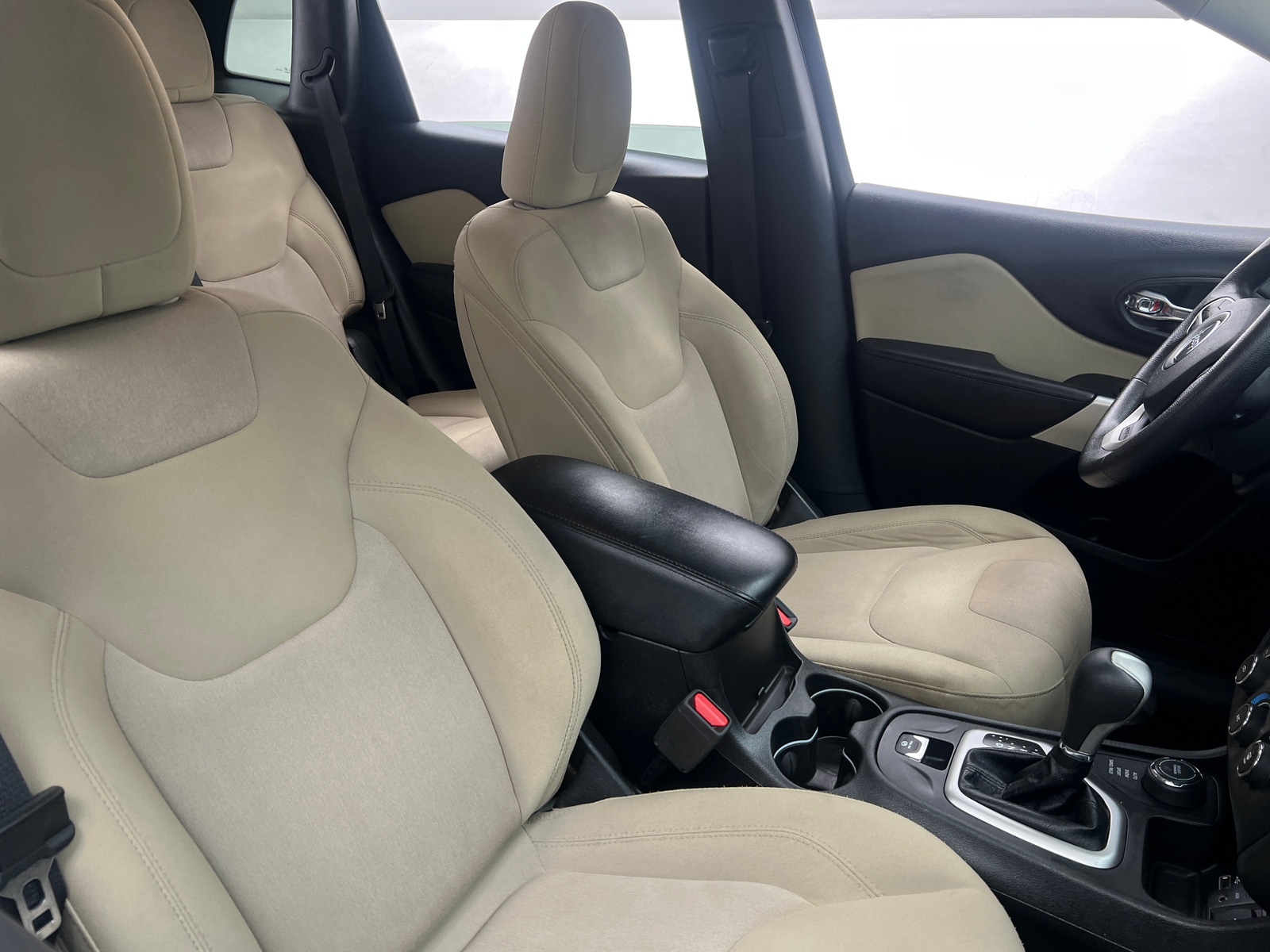 Thumbnail: 2018 Jeep Cherokee - 2