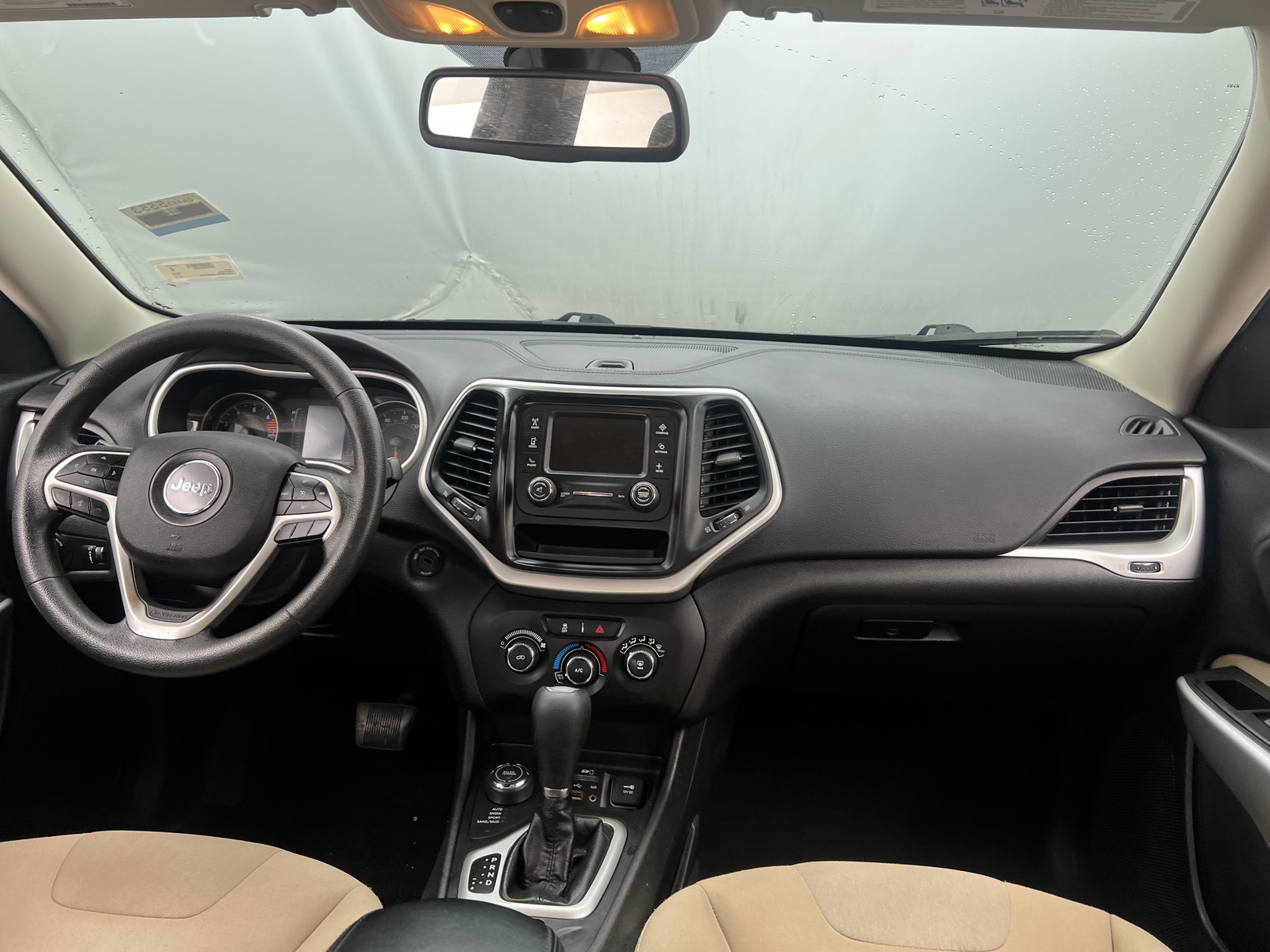 Thumbnail: 2018 Jeep Cherokee - 3