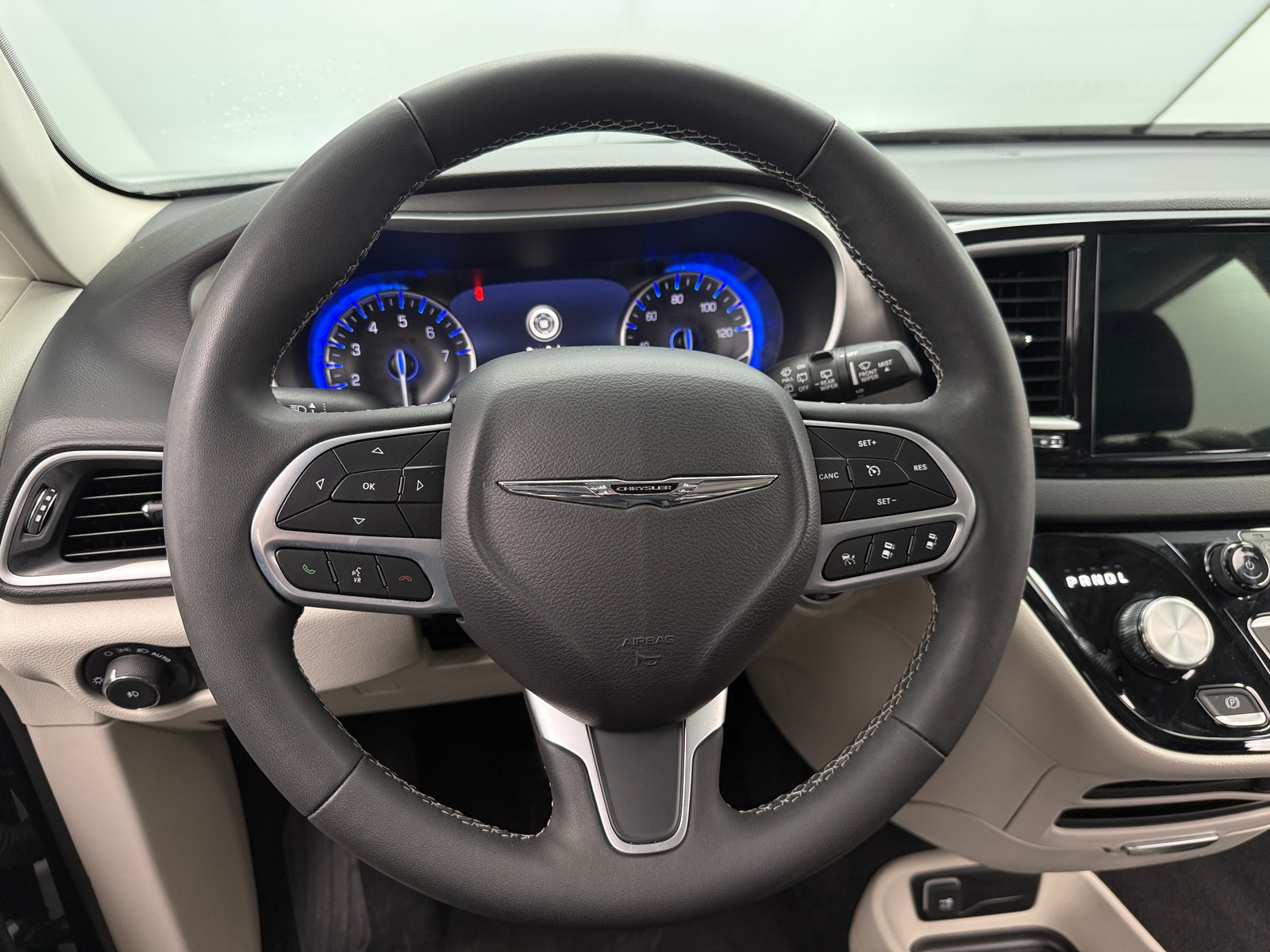 Thumbnail: 2024 Chrysler Pacifica - 4