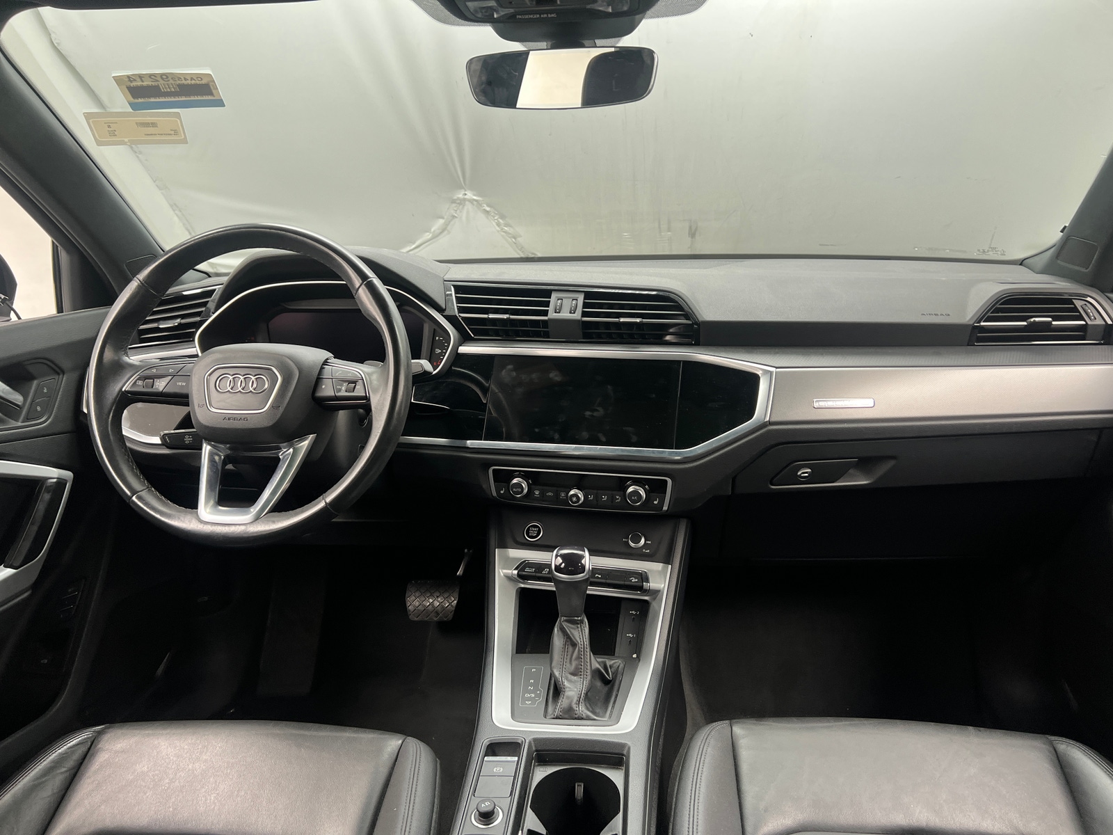 Thumbnail: 2023 Audi Q3 - 2