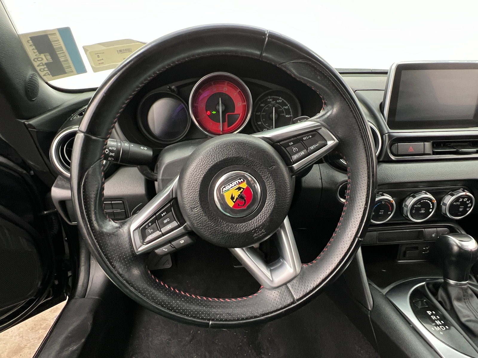 Thumbnail: 2019 Fiat 124 Spider - 3