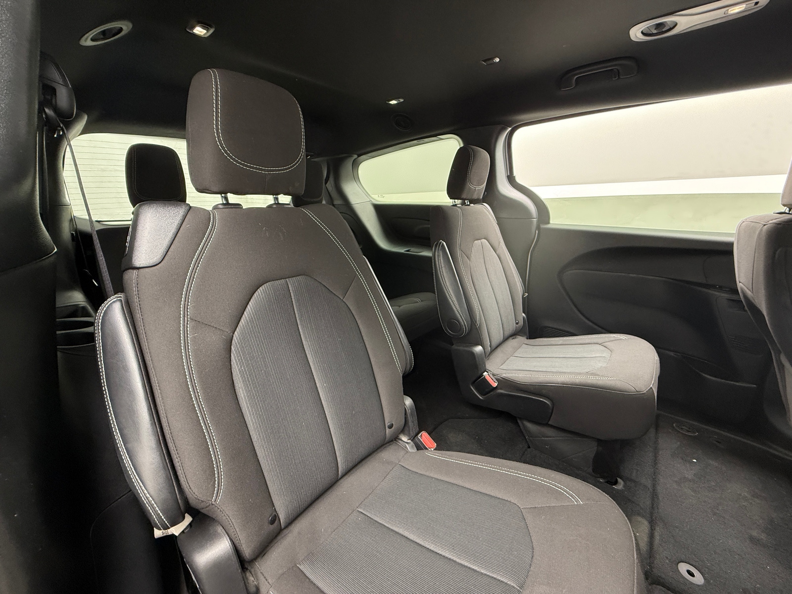 Thumbnail: 2024 Chrysler Pacifica - 6