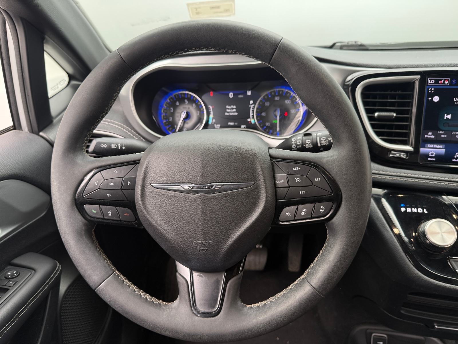 Thumbnail: 2024 Chrysler Pacifica - 5