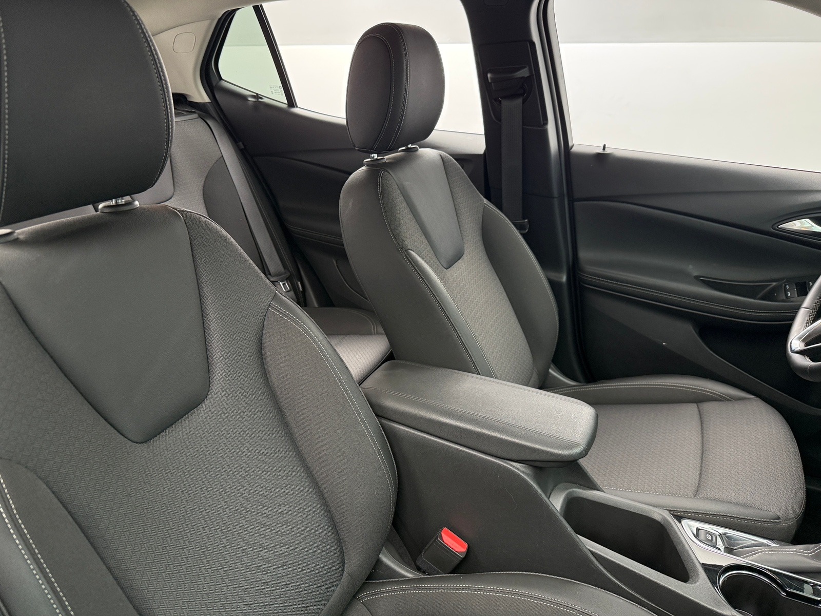 Thumbnail: 2025 Buick Encore GX - 2