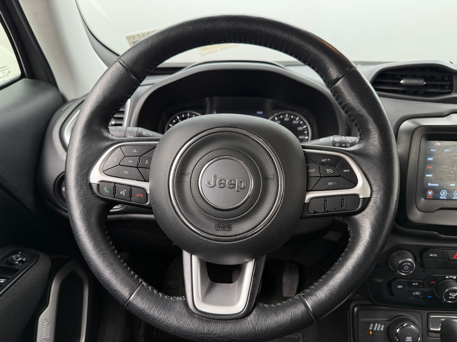 Thumbnail: 2021 Jeep Renegade - 5