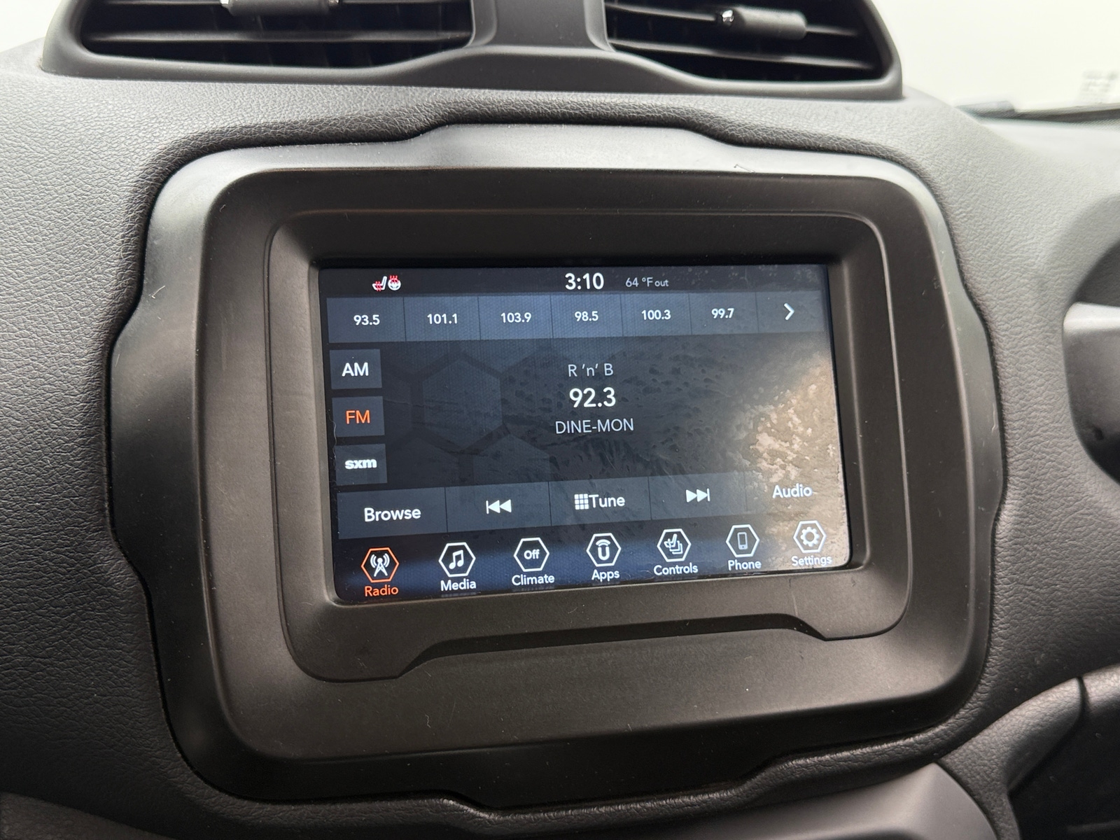 Thumbnail: 2021 Jeep Renegade - 4