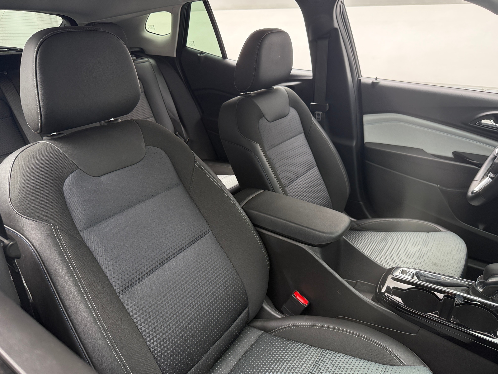 Thumbnail: 2025 Chevrolet Trax - 2