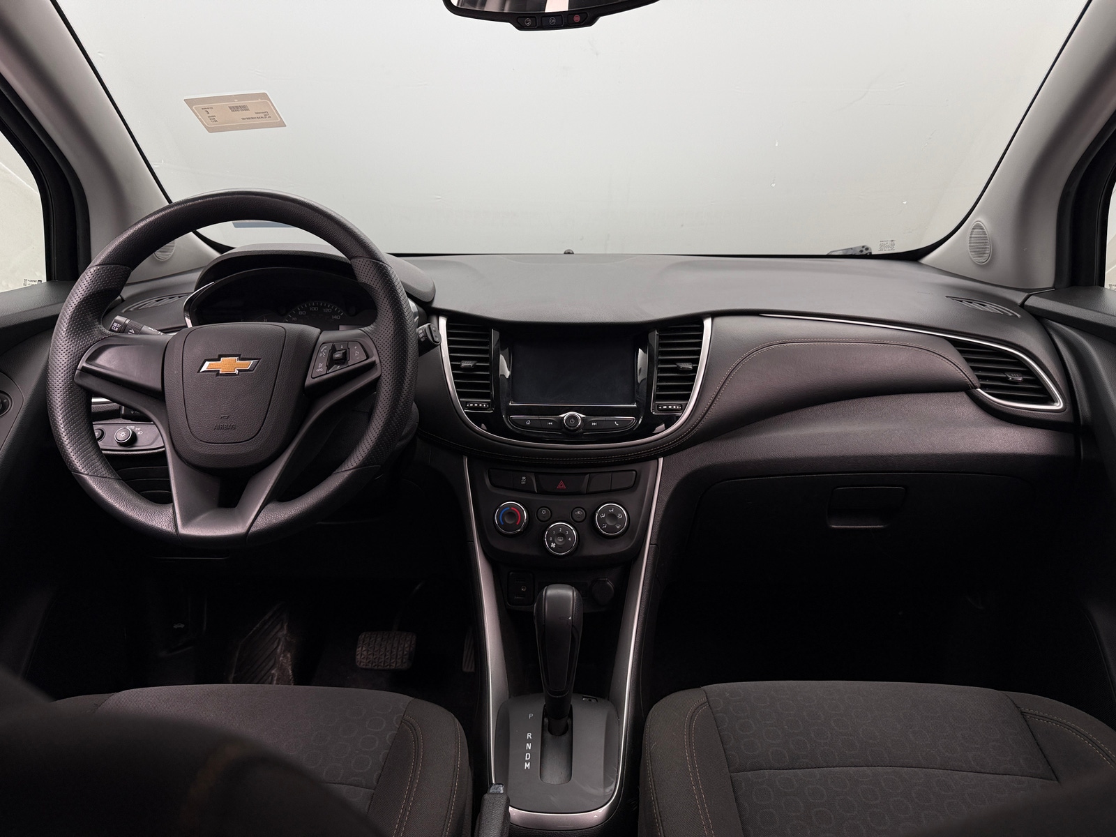 Thumbnail: 2017 Chevrolet Trax - 3