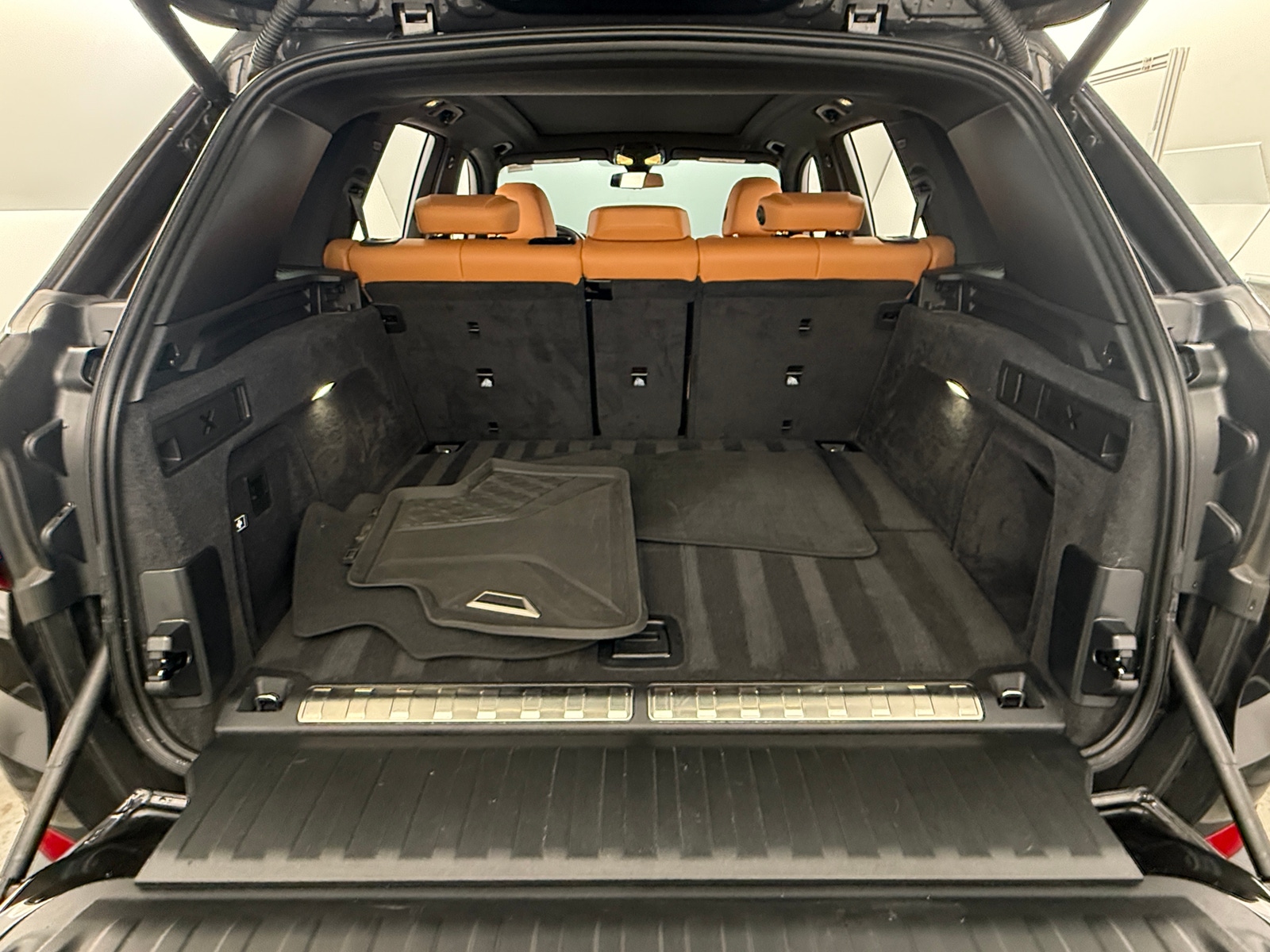 Thumbnail: 2023 BMW X5 - 6