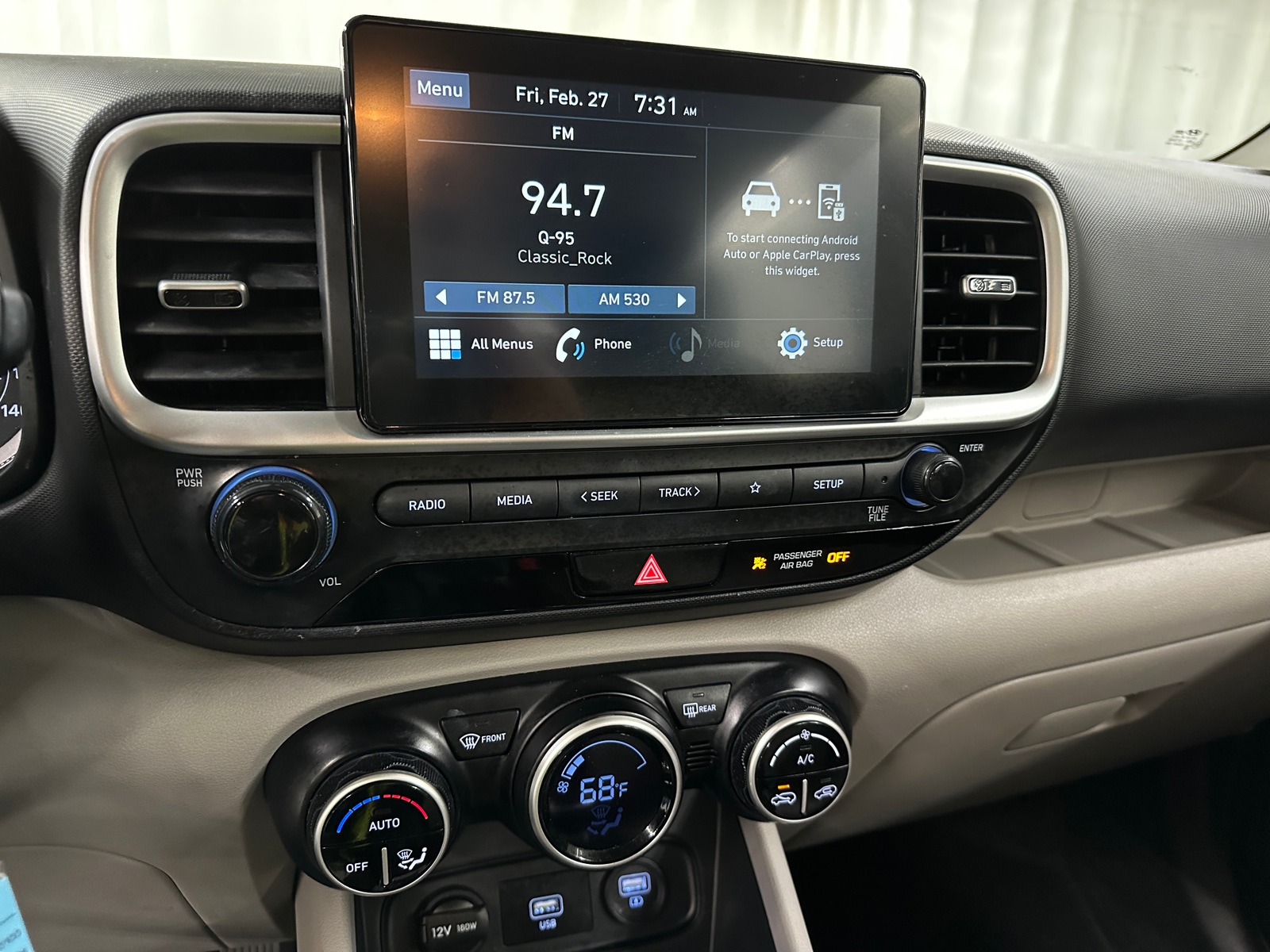 Thumbnail: 2020 Hyundai Venue - 4