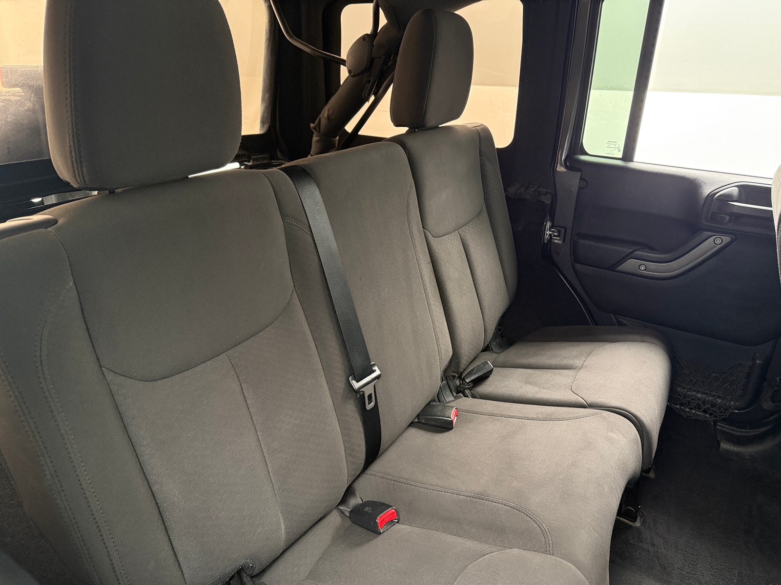 Thumbnail: 2016 Jeep Wrangler - 6