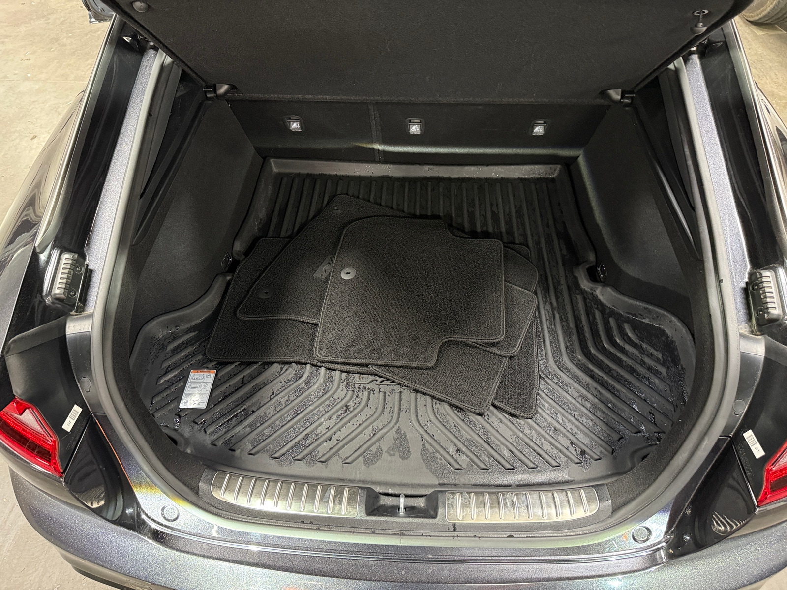 Thumbnail: 2019 Kia Stinger - 6