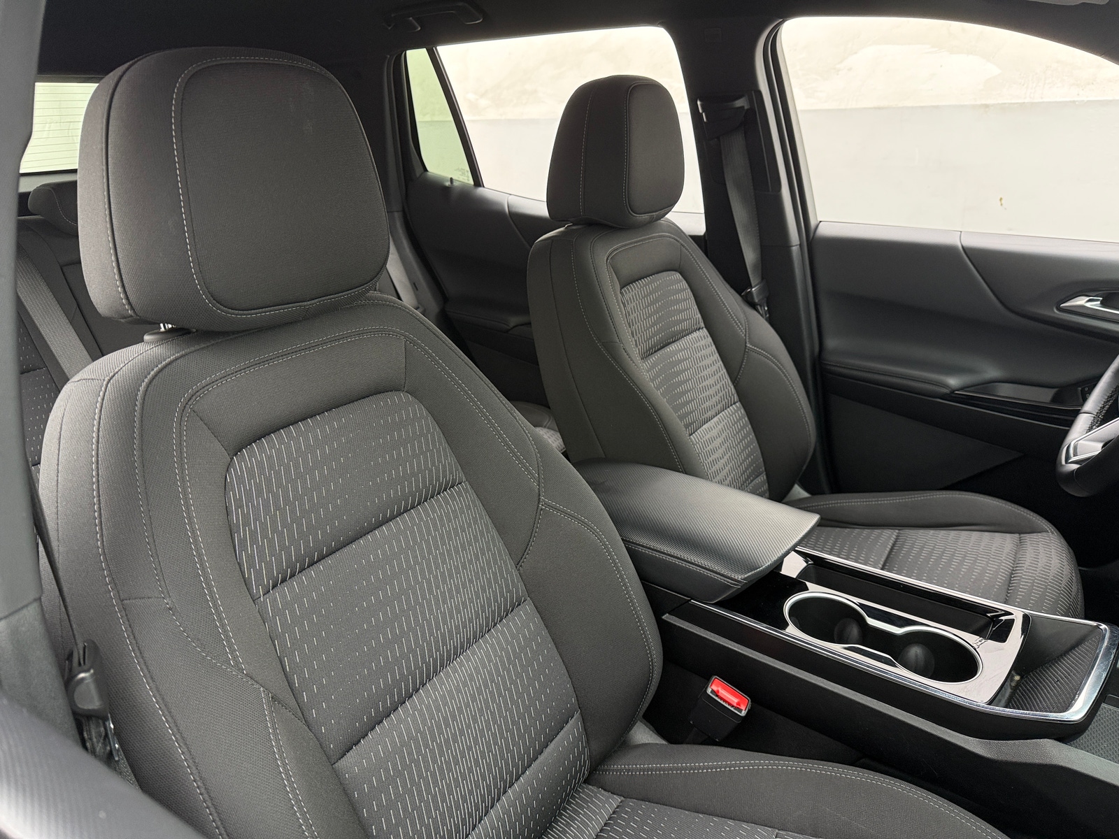 Thumbnail: 2025 Chevrolet Equinox - 2