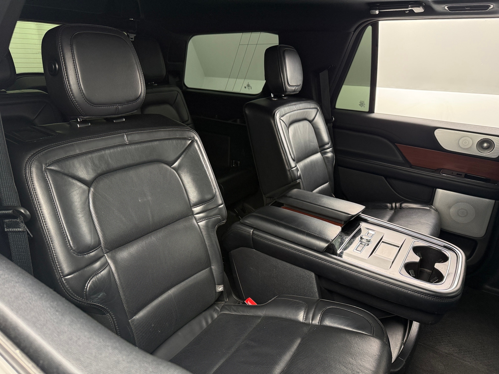 Thumbnail: 2019 Lincoln Navigator - 5