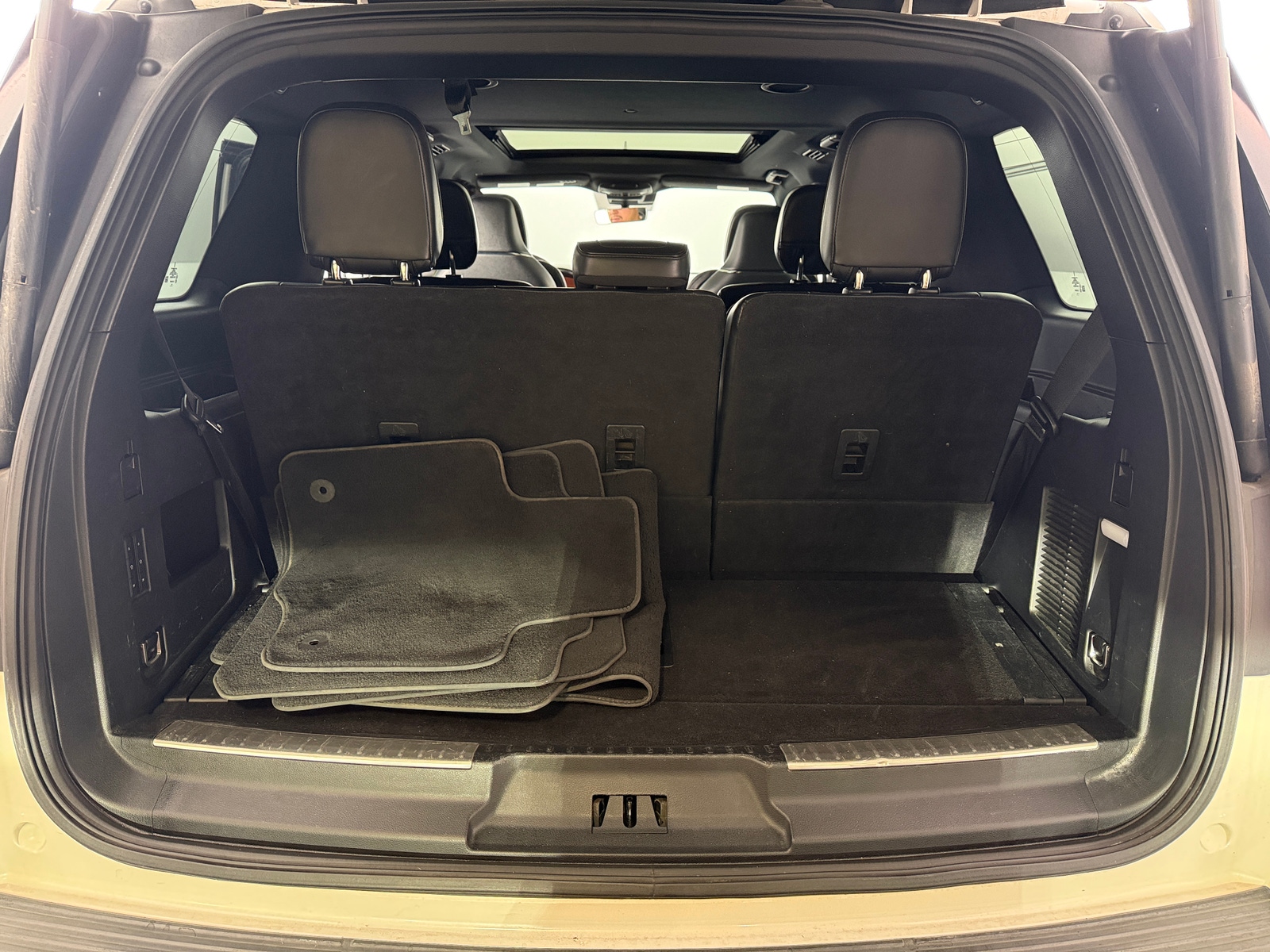 Thumbnail: 2019 Lincoln Navigator - 6