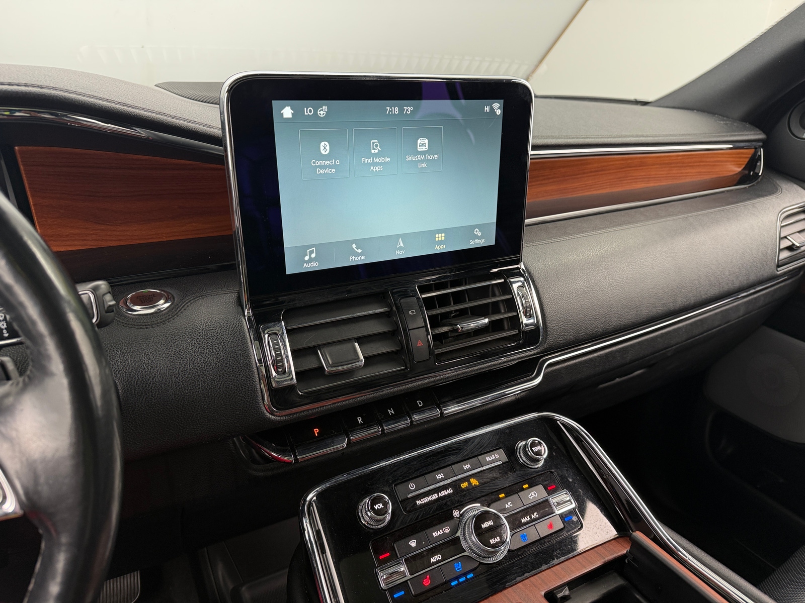 Thumbnail: 2019 Lincoln Navigator - 3