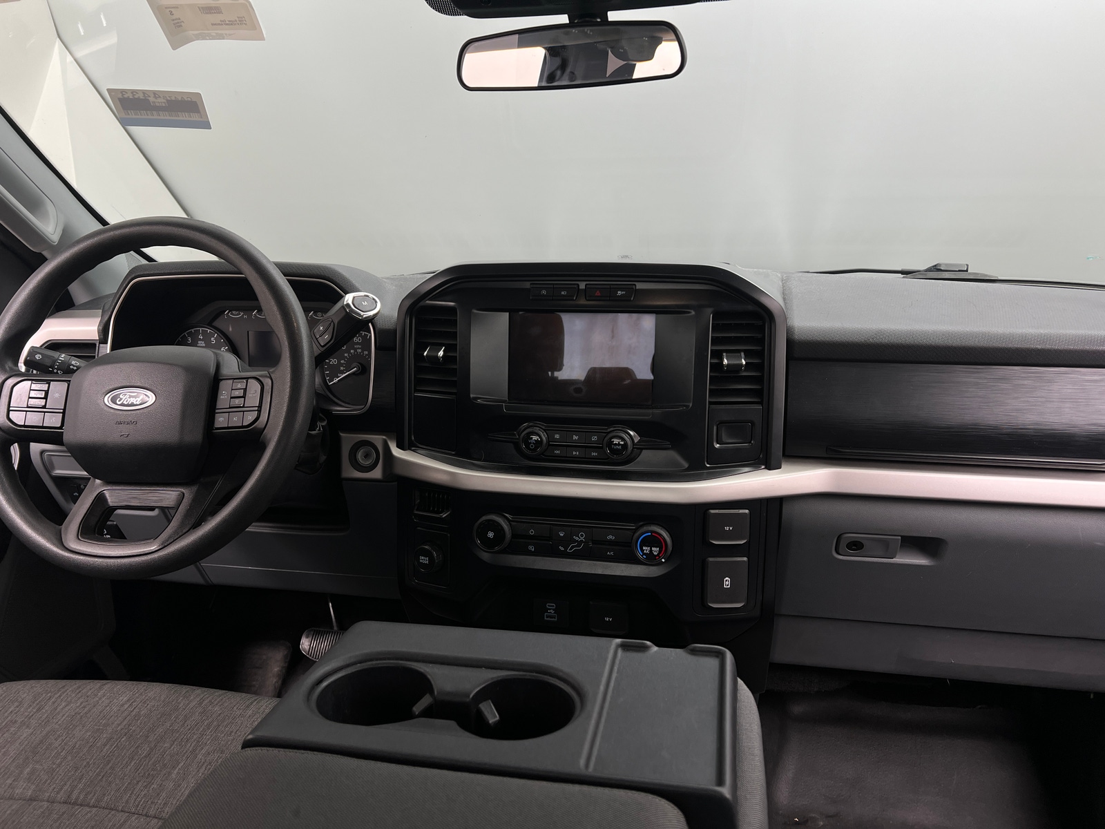 Thumbnail: 2021 Ford Econoline - 3