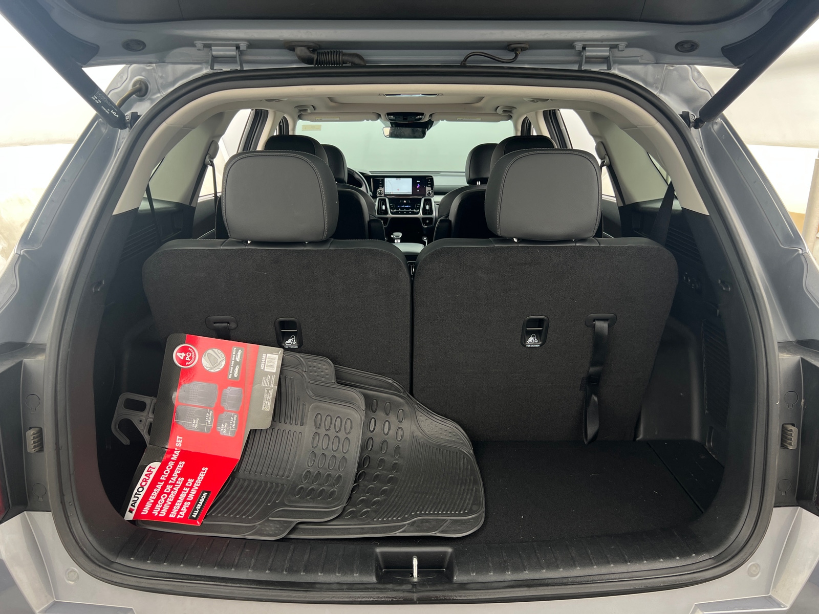 Thumbnail: 2023 Kia Sorento - 6