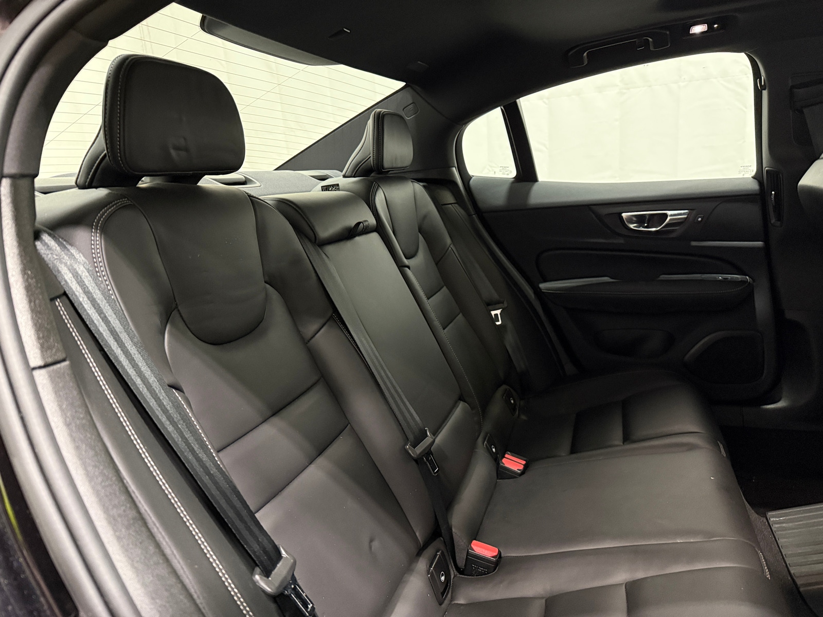 Thumbnail: 2025 Volvo S60 - 5