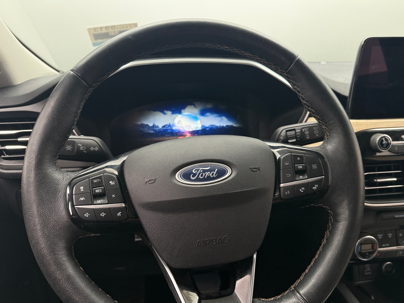 Thumbnail: 2021 Ford Escape - 4