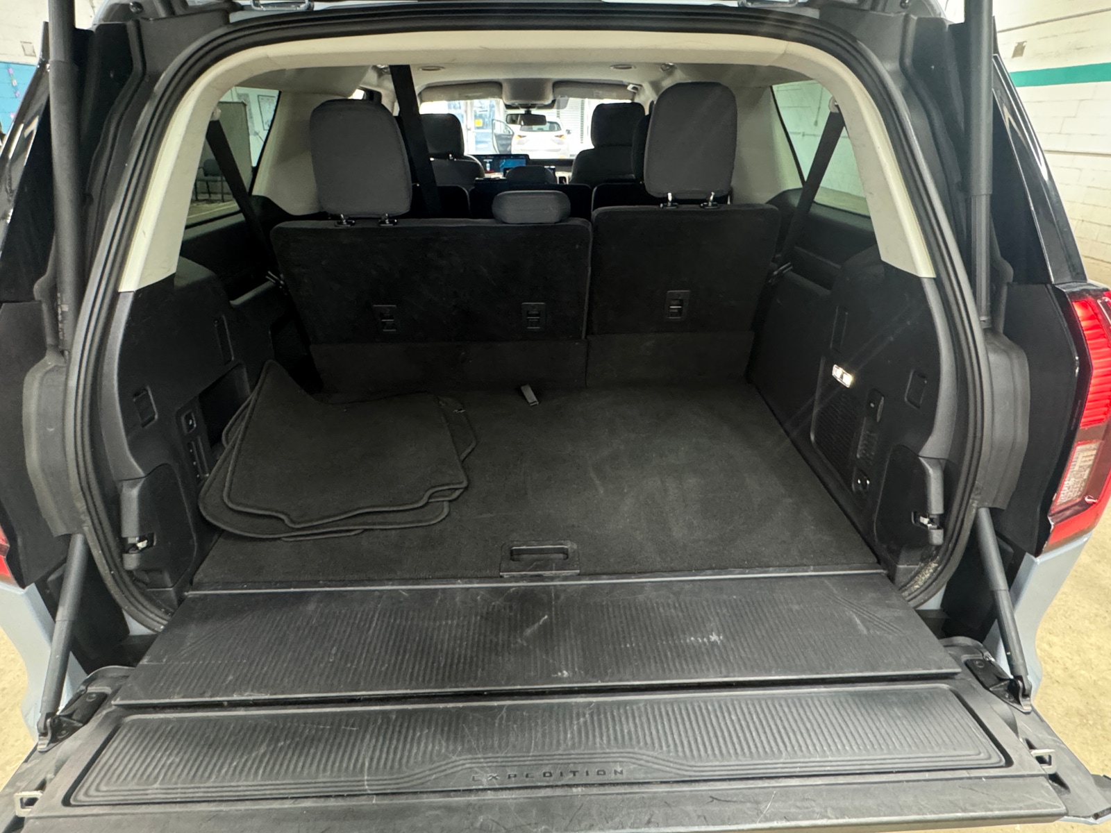 Thumbnail: 2025 Ford Expedition MAX - 7