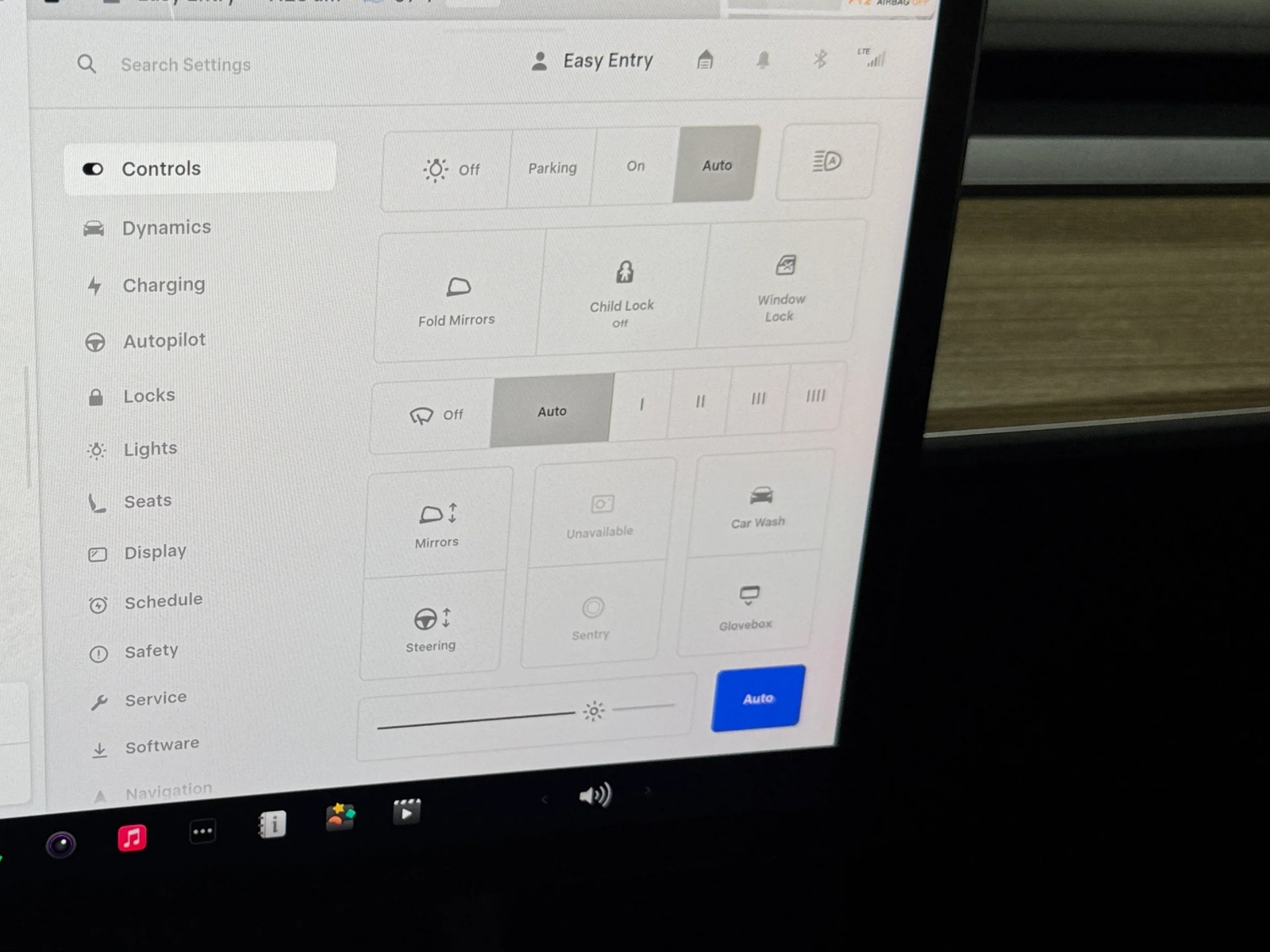 Thumbnail: 2022 Tesla Model Y - 3