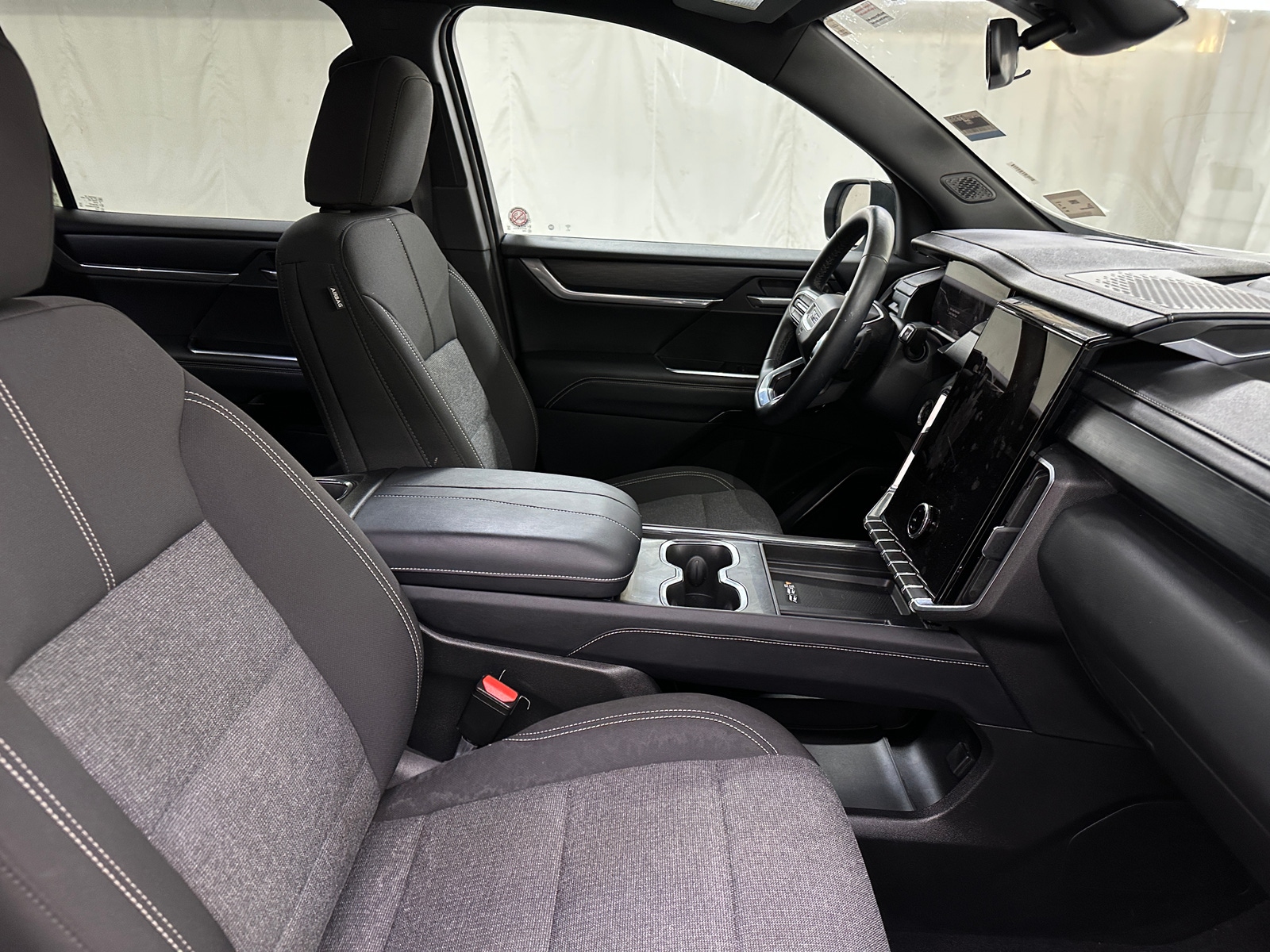 Thumbnail: 2025 GMC Acadia - 2