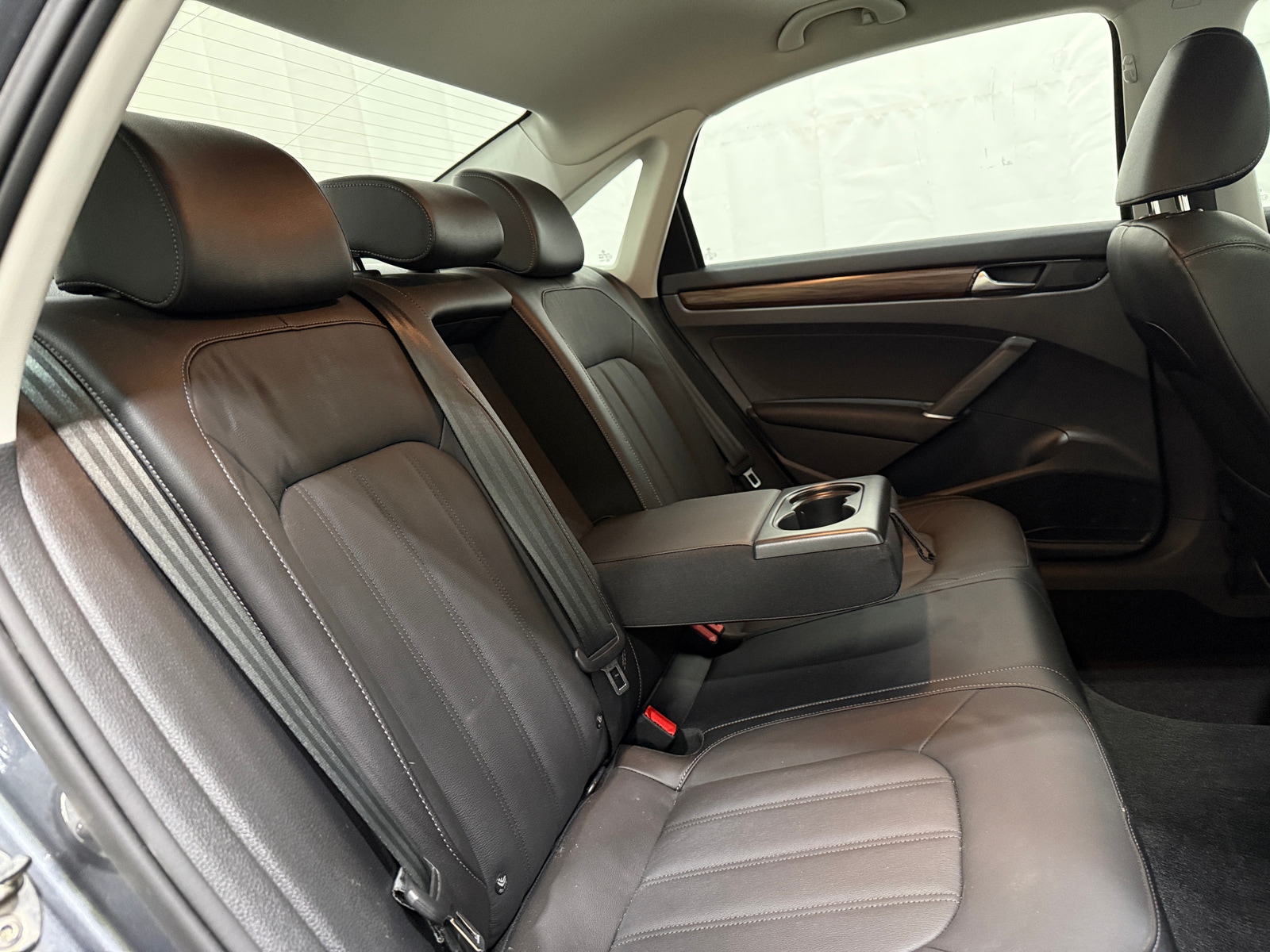 Thumbnail: 2022 Volkswagen Passat - 5