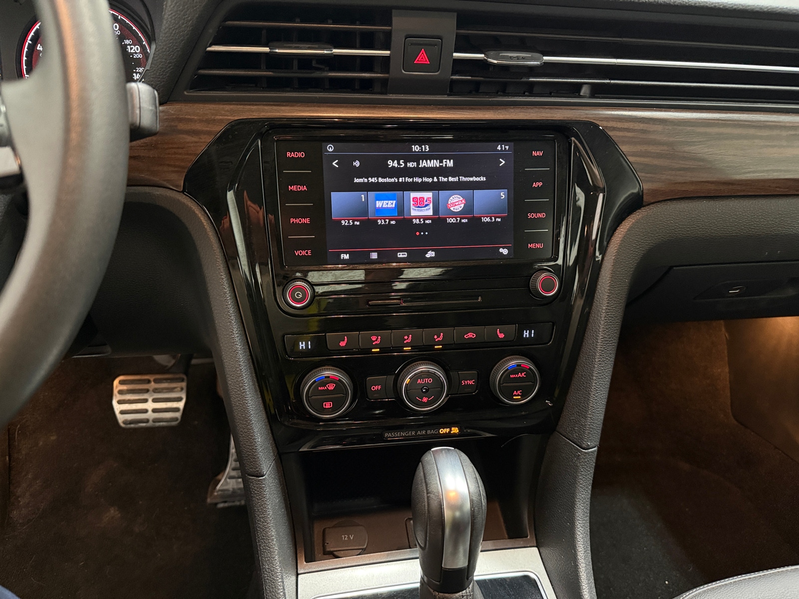 Thumbnail: 2022 Volkswagen Passat - 3