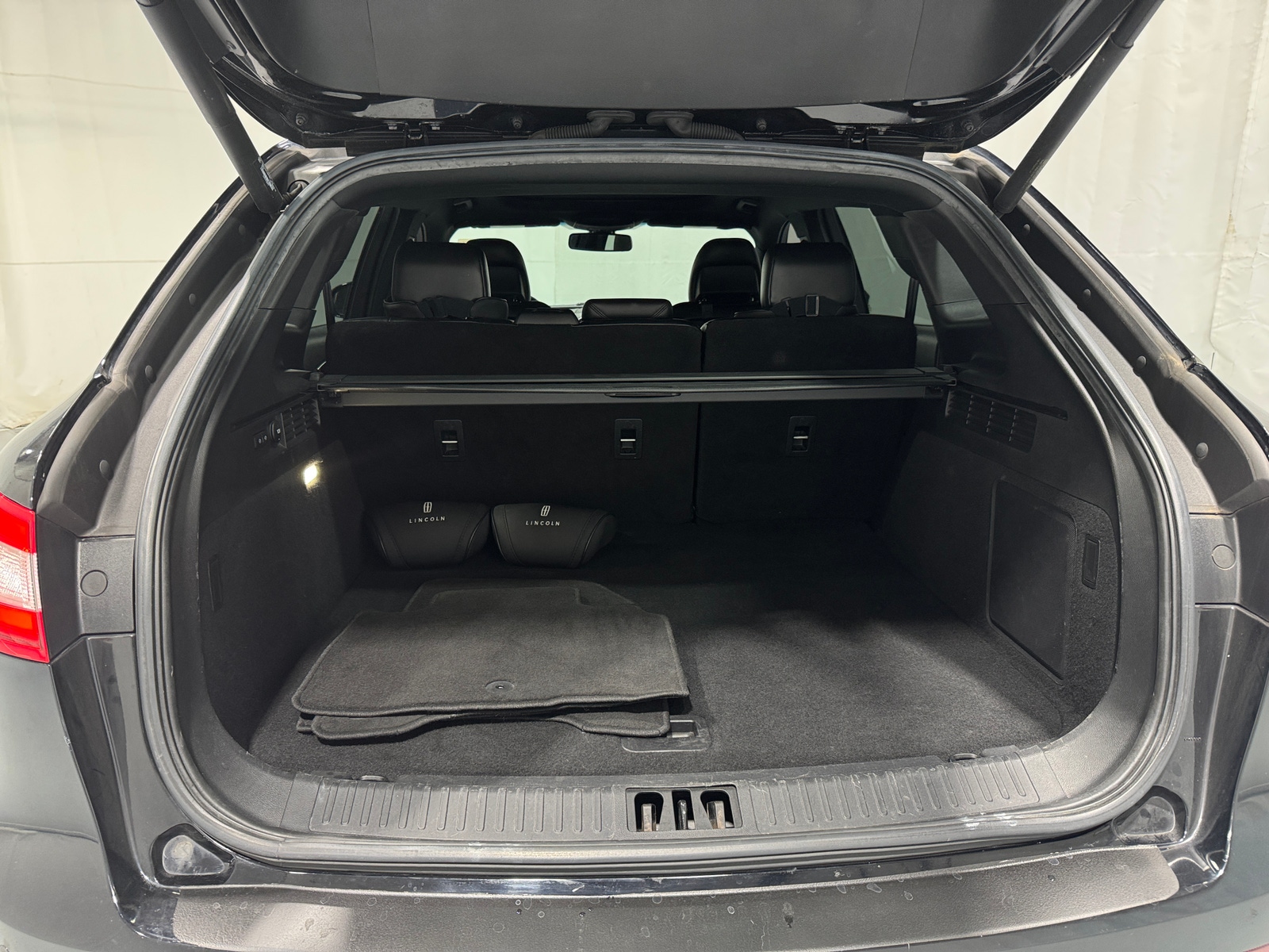 Thumbnail: 2016 Lincoln MKX - 6