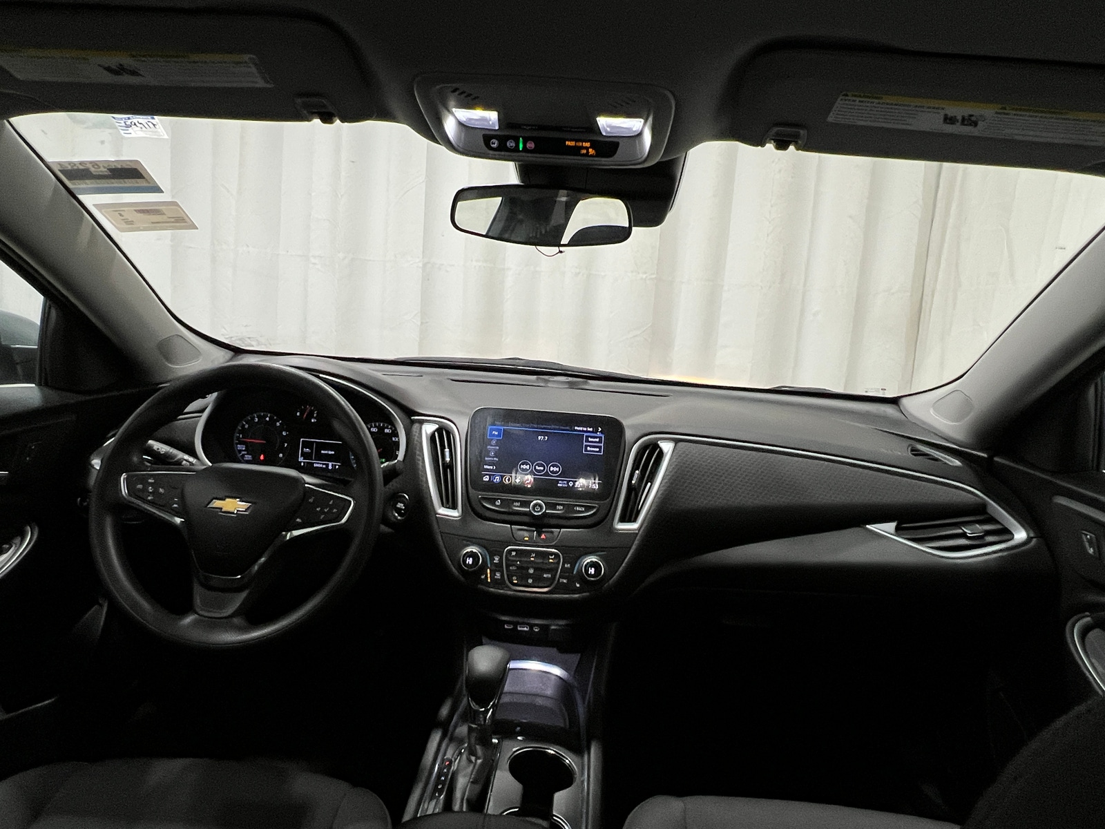 Thumbnail: 2023 Chevrolet Malibu - 3