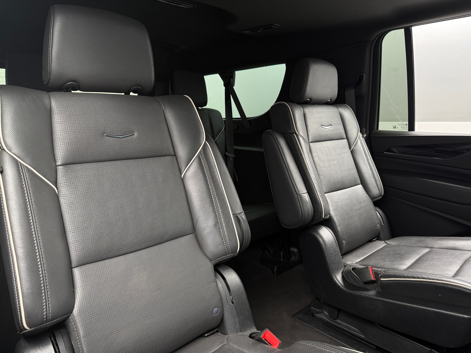 Thumbnail: 2023 Cadillac Escalade - 5