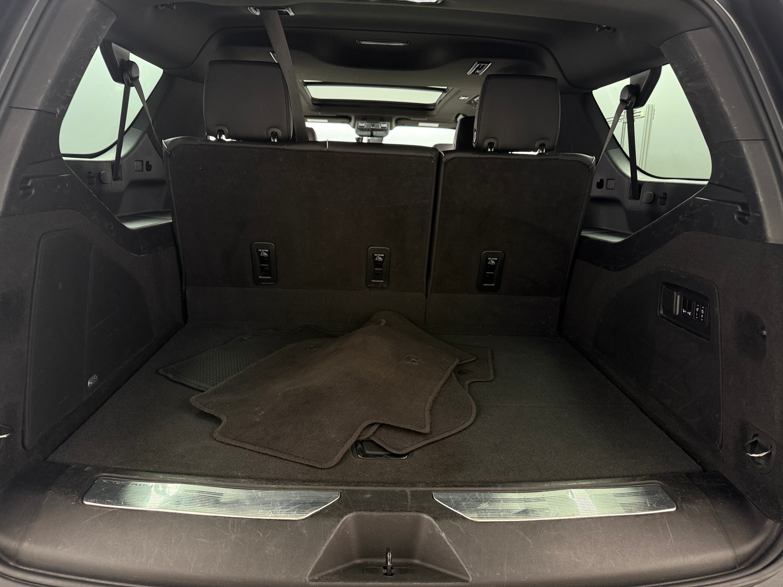 Thumbnail: 2023 Cadillac Escalade - 6