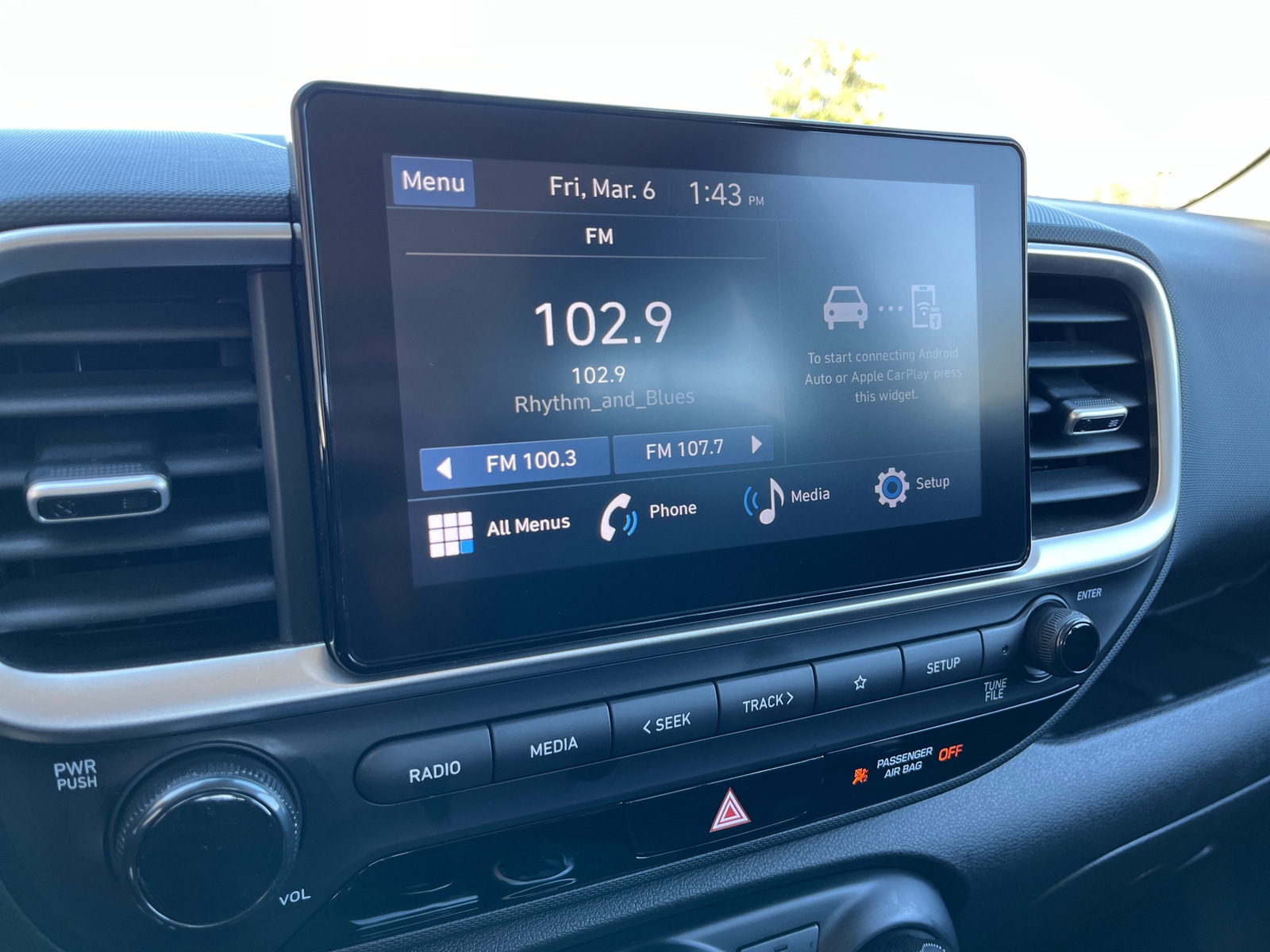 Thumbnail: 2025 Hyundai Venue - 4