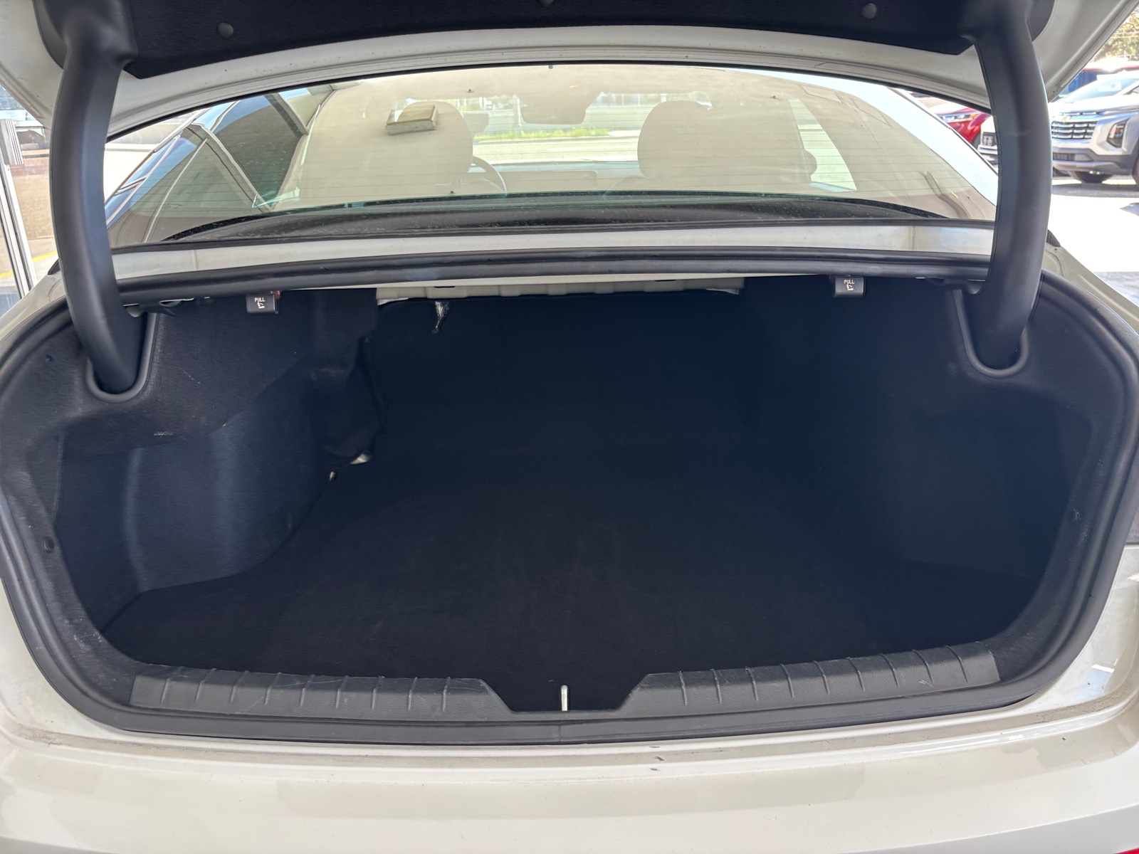 Thumbnail: 2025 Kia K5 - 6