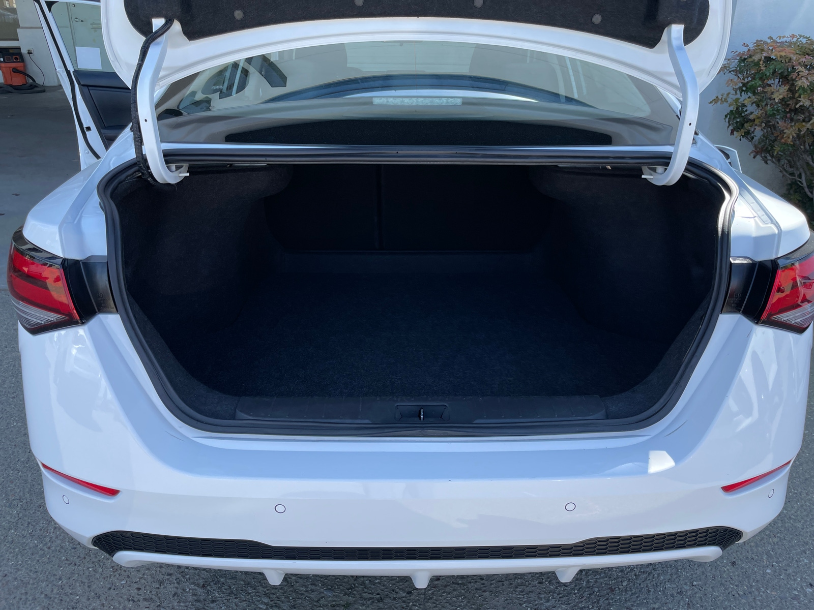 Thumbnail: 2025 Nissan Sentra - 6