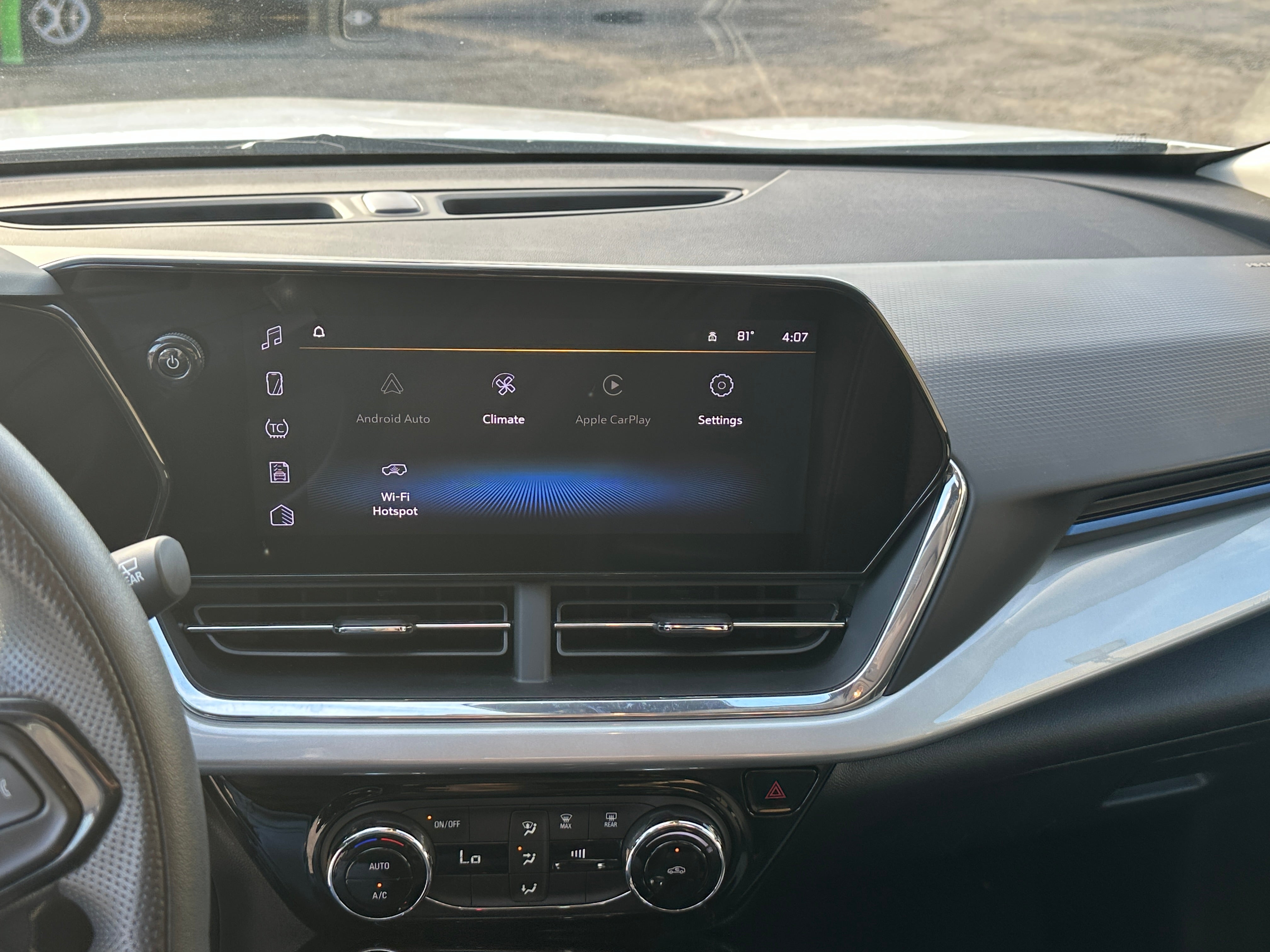 Thumbnail: 2025 Chevrolet Trax - 4