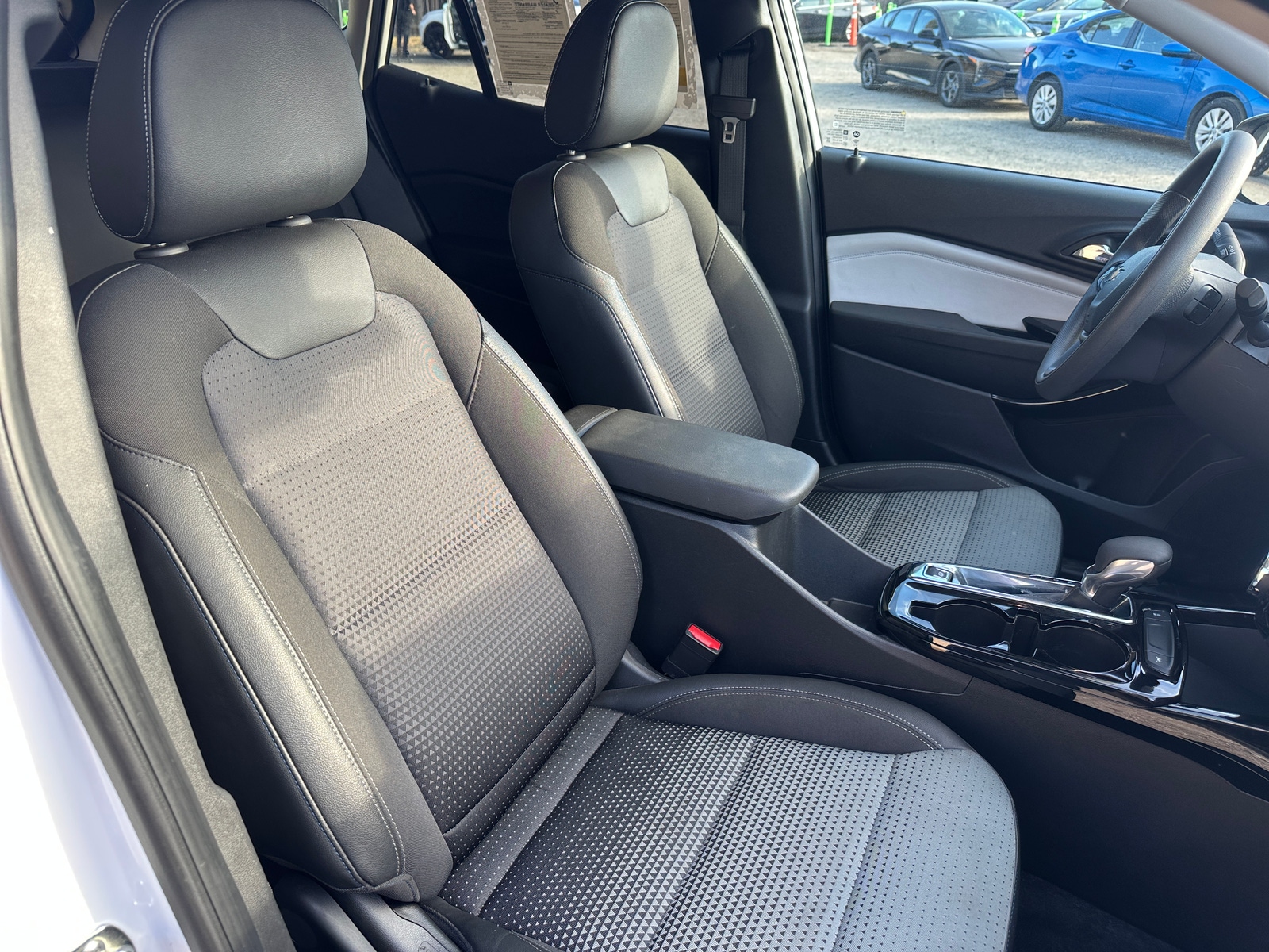 Thumbnail: 2025 Chevrolet Trax - 2