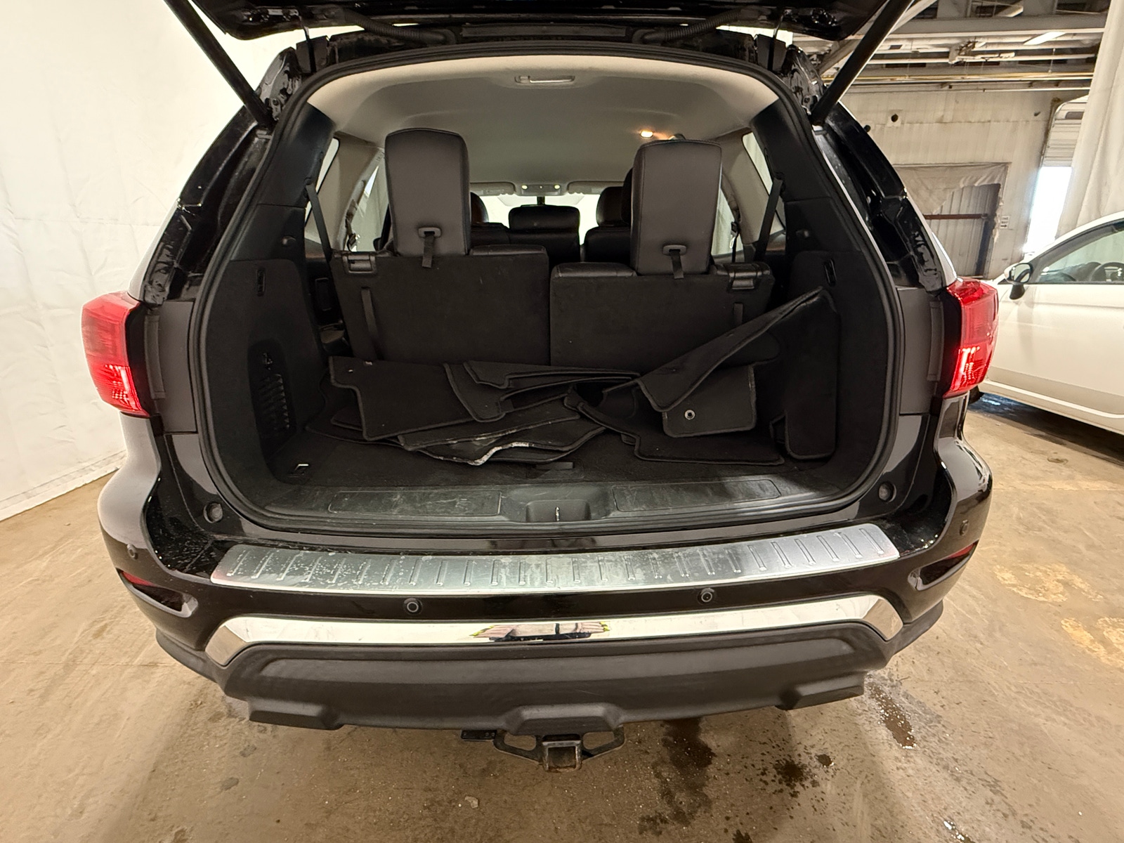 Thumbnail: 2020 Nissan Pathfinder - 6