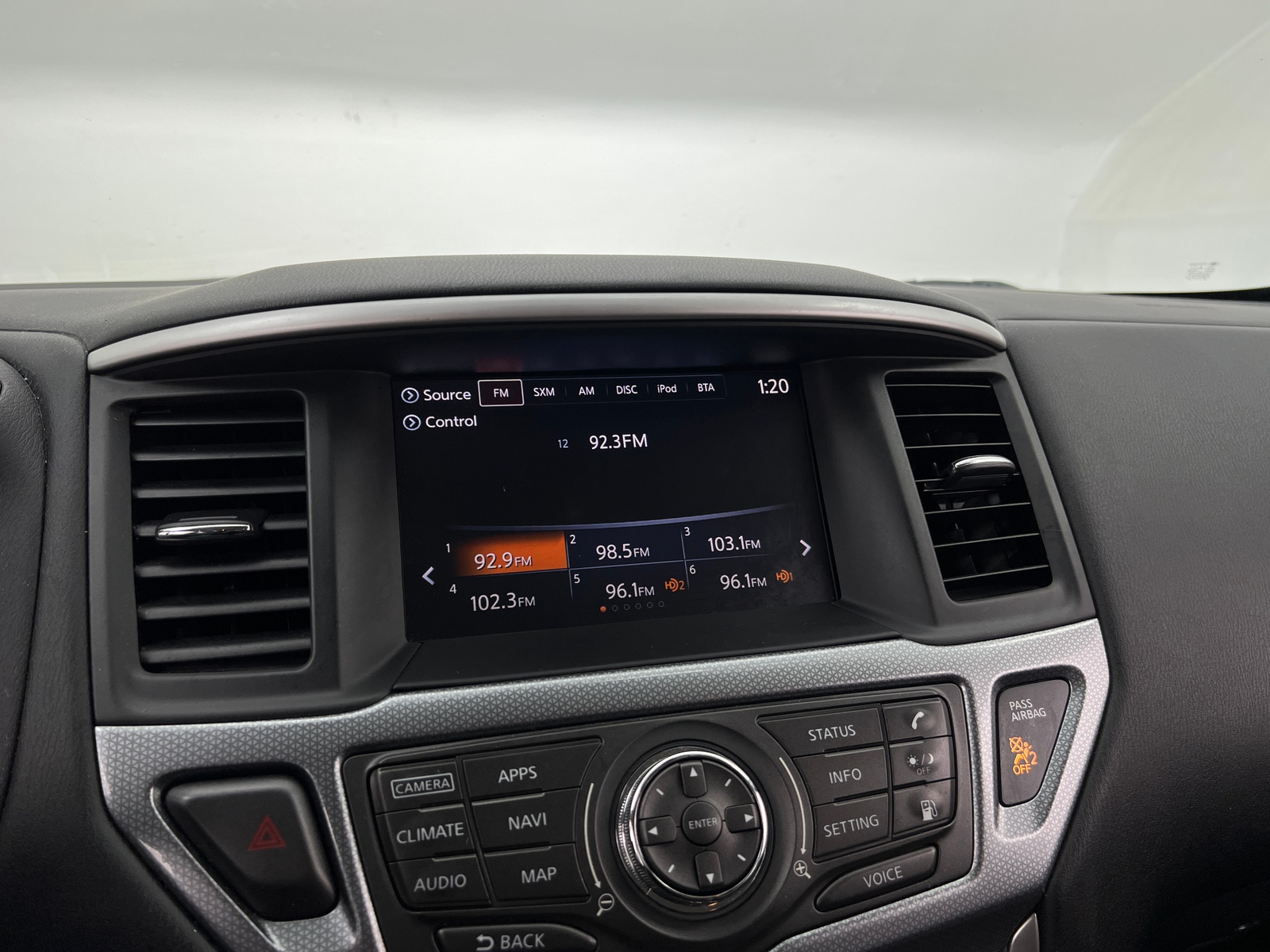 Thumbnail: 2018 Nissan Pathfinder - 3