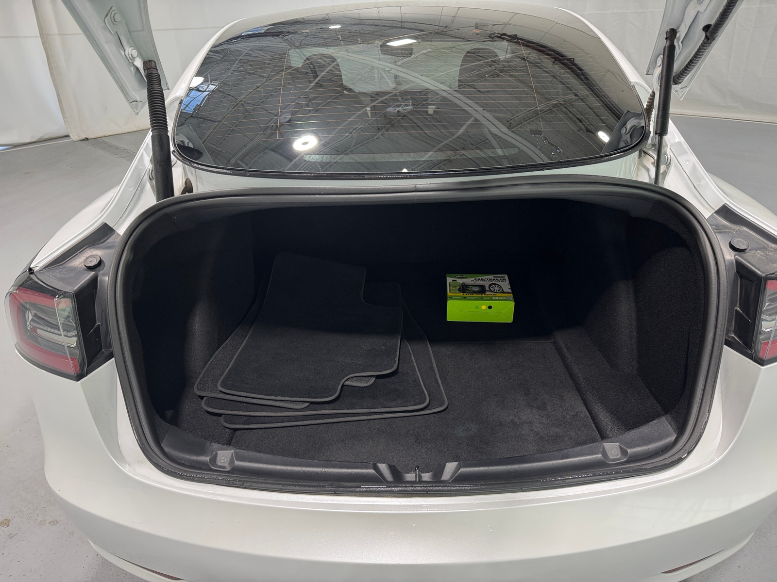 Thumbnail: 2023 Tesla Model 3 - 6