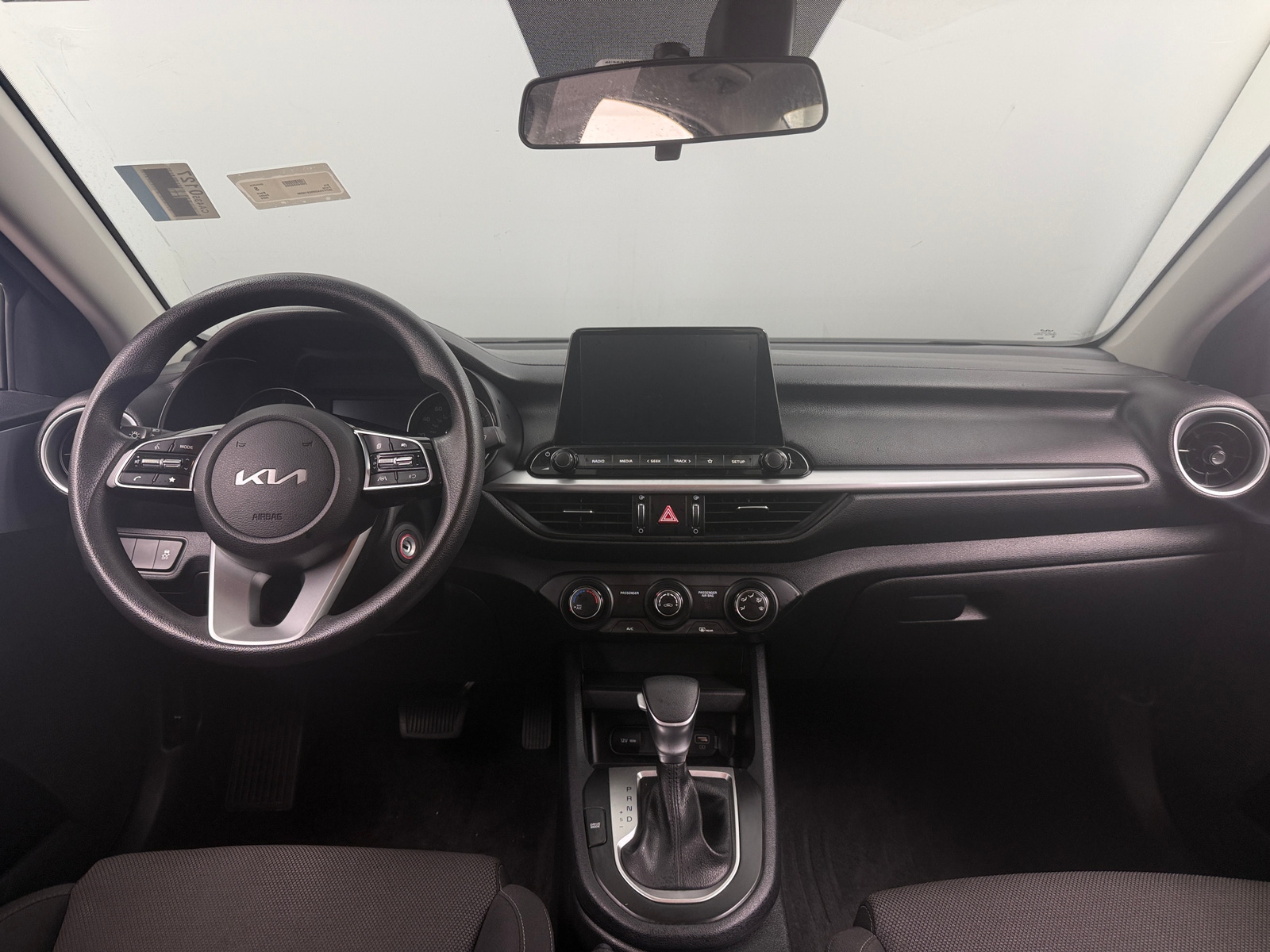 Thumbnail: 2024 Kia Forte - 3