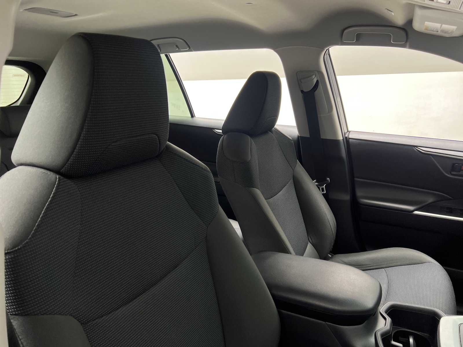 Thumbnail: 2025 Toyota RAV4 - 2