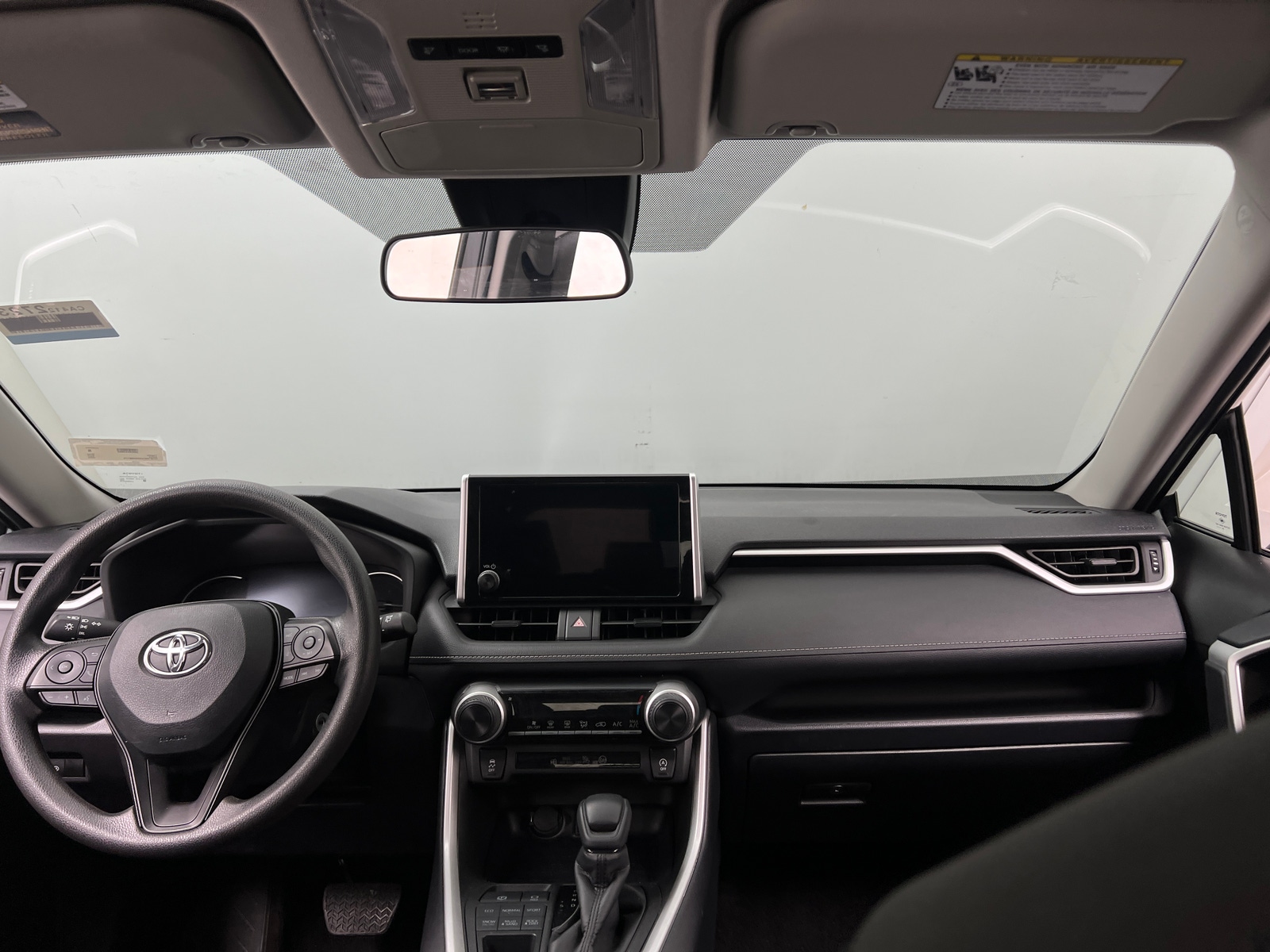 Thumbnail: 2025 Toyota RAV4 - 3