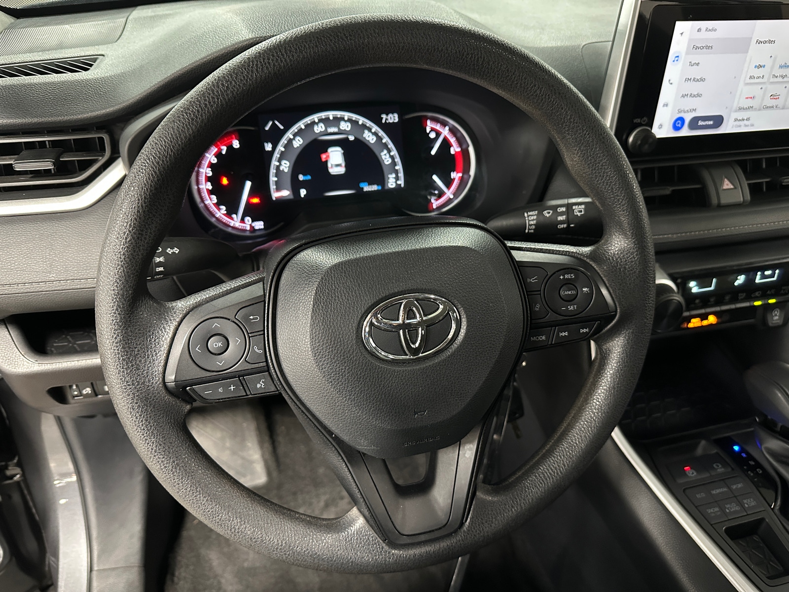 Thumbnail: 2025 Toyota RAV4 - 5