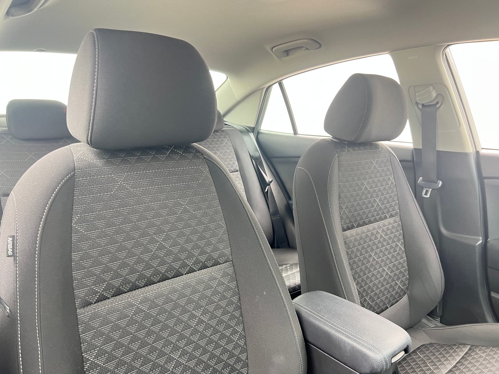 Thumbnail: 2022 Kia Rio - 2