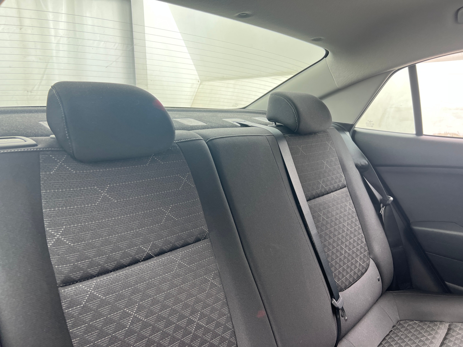 Thumbnail: 2022 Kia Rio - 6