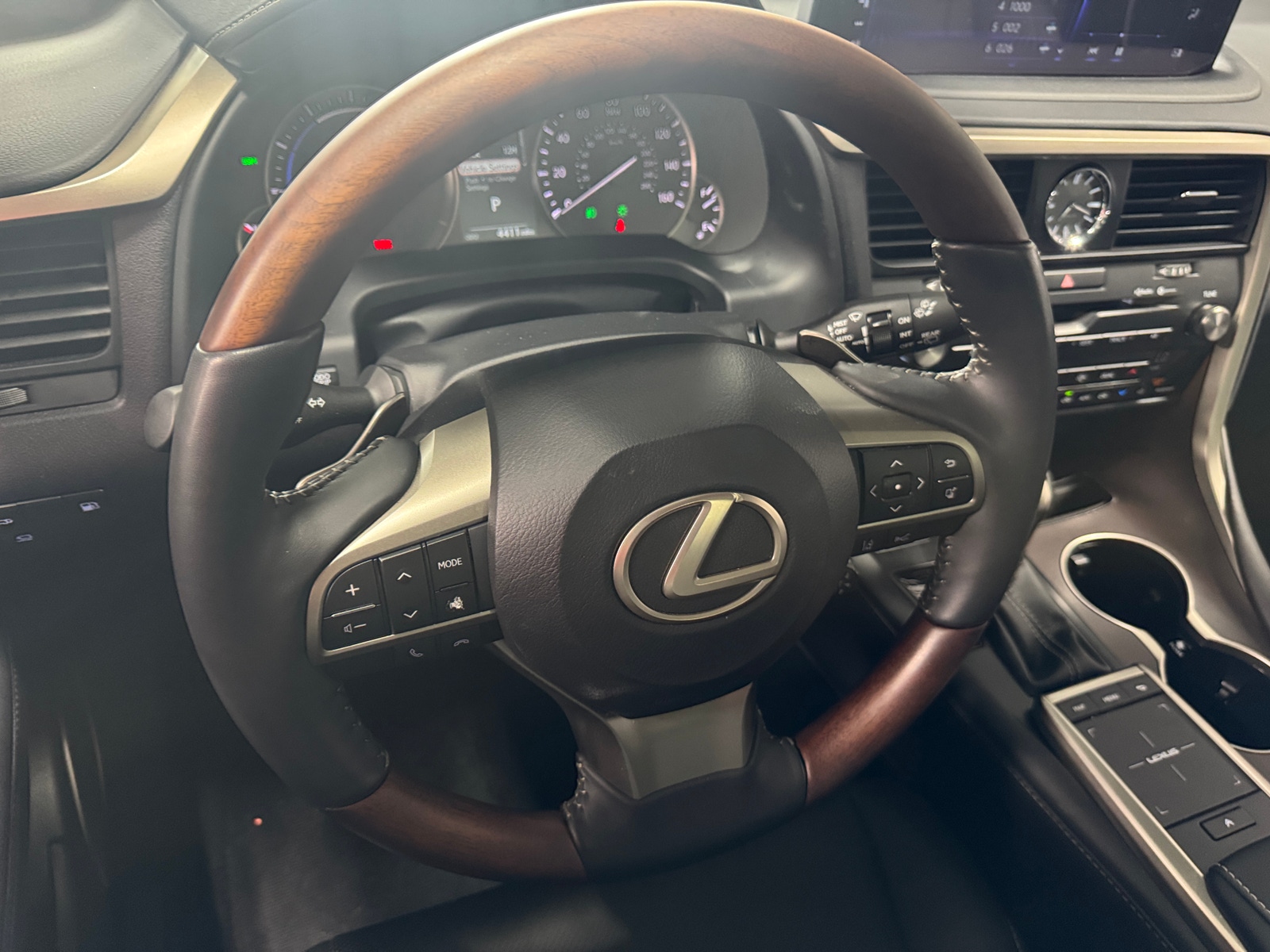 Thumbnail: 2022 Lexus RX - 4