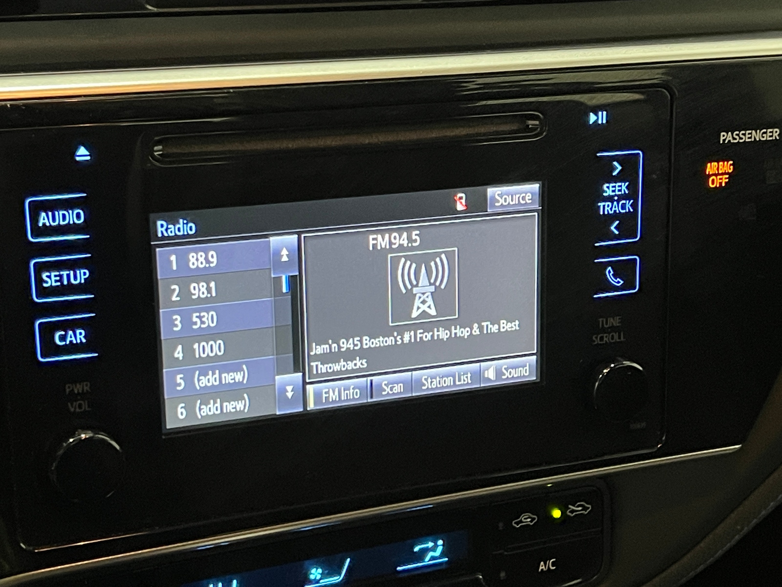 Thumbnail: 2017 Toyota Corolla - 4